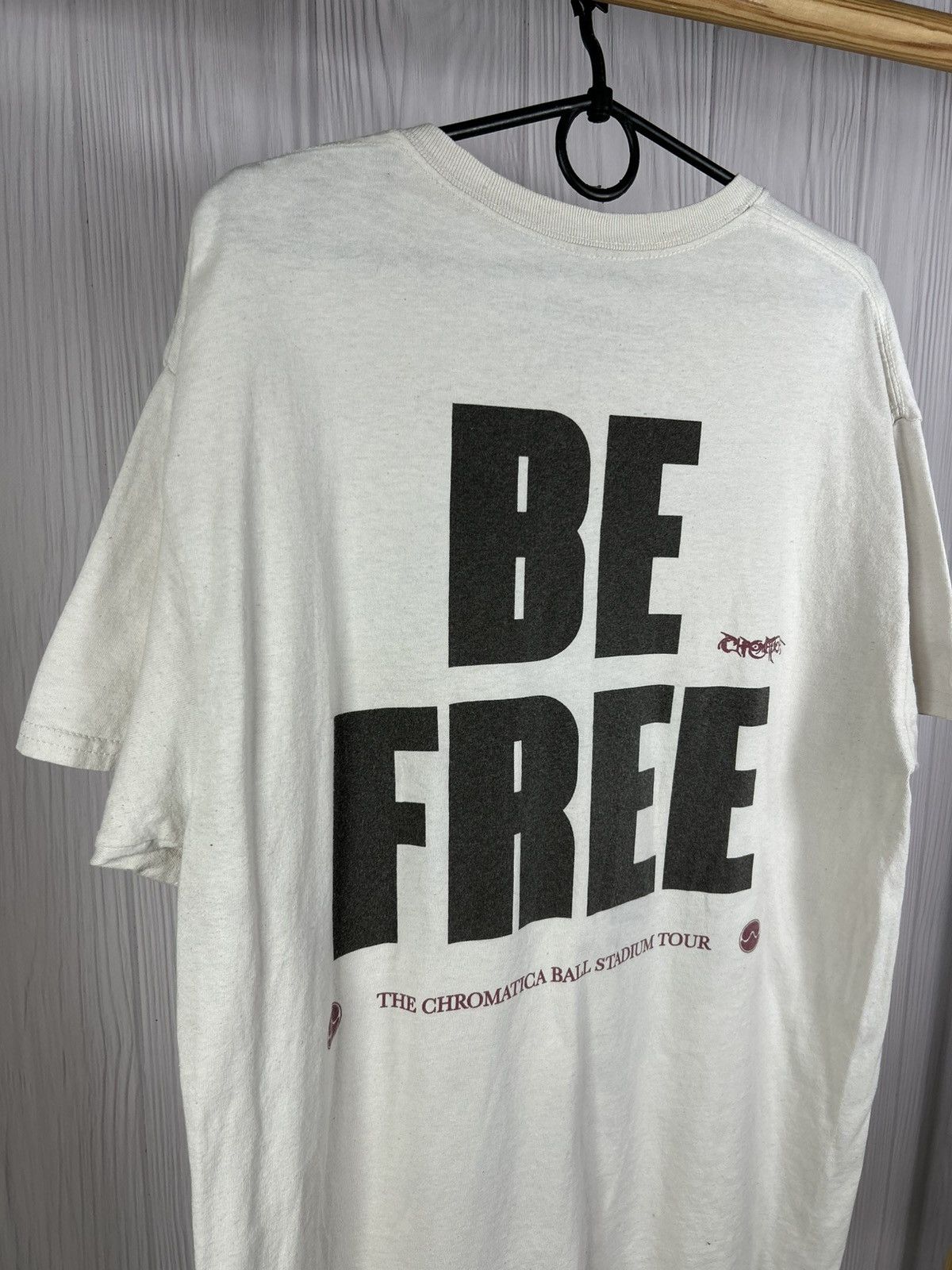 Band Tees Lady Gaga The Chromatica Ball Be Free Tour T-Shirt Size L Size US M / EU 48-50 / 2 - 9 Thumbnail