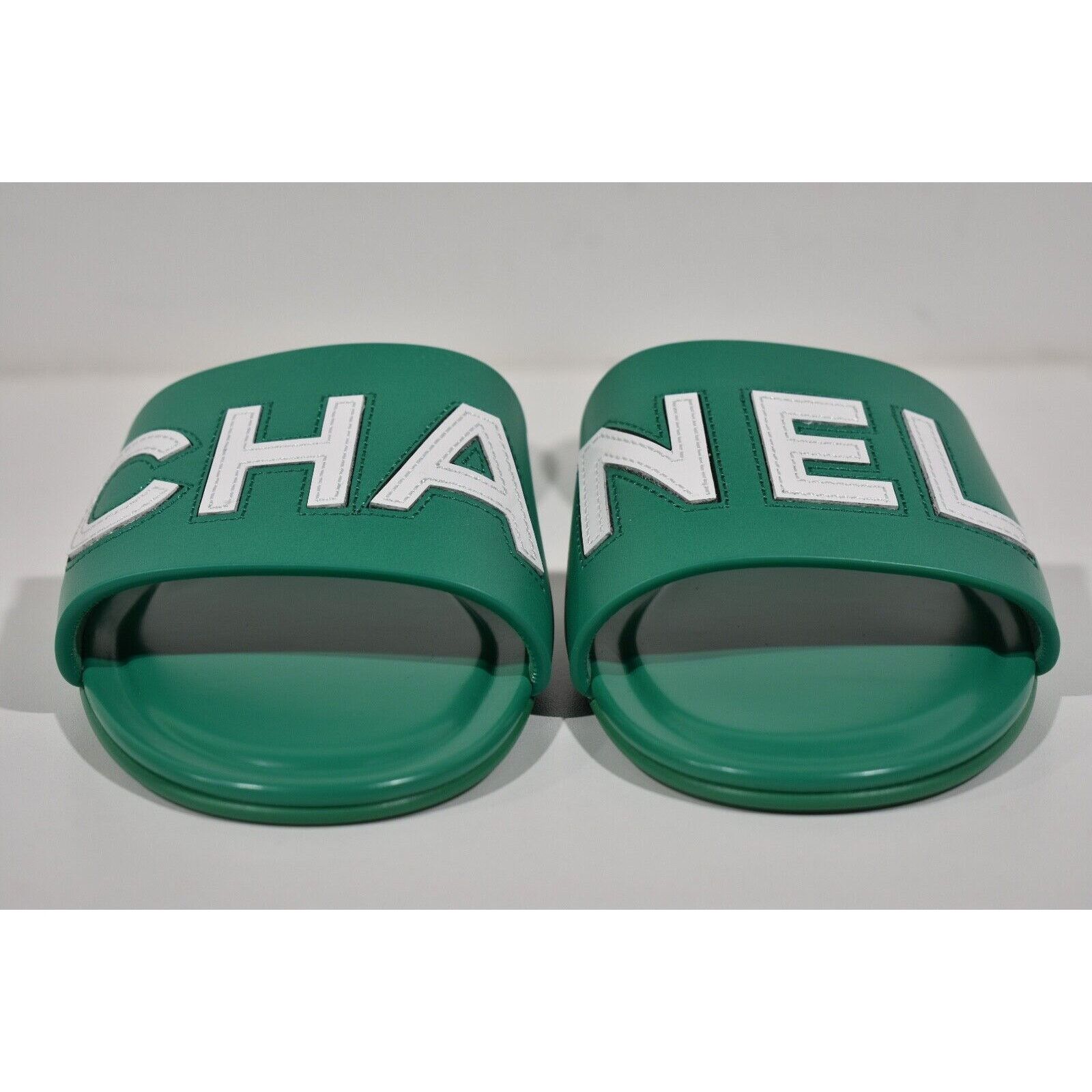 Chanel Chanel 23P Green White Leather CC Logo Letter Mules Slide Size US 8.5 / IT 38.5 - 5 Thumbnail