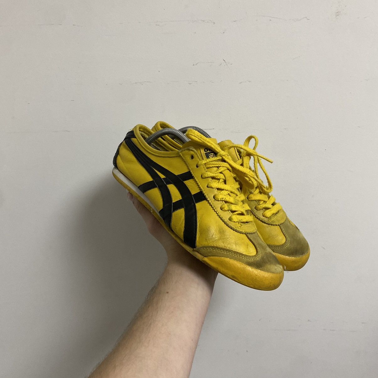 Asics Asics Tiger Onitsuka Sneakers Vintage Y2k Size US 8 / EU 41 - 1 Thumbnail