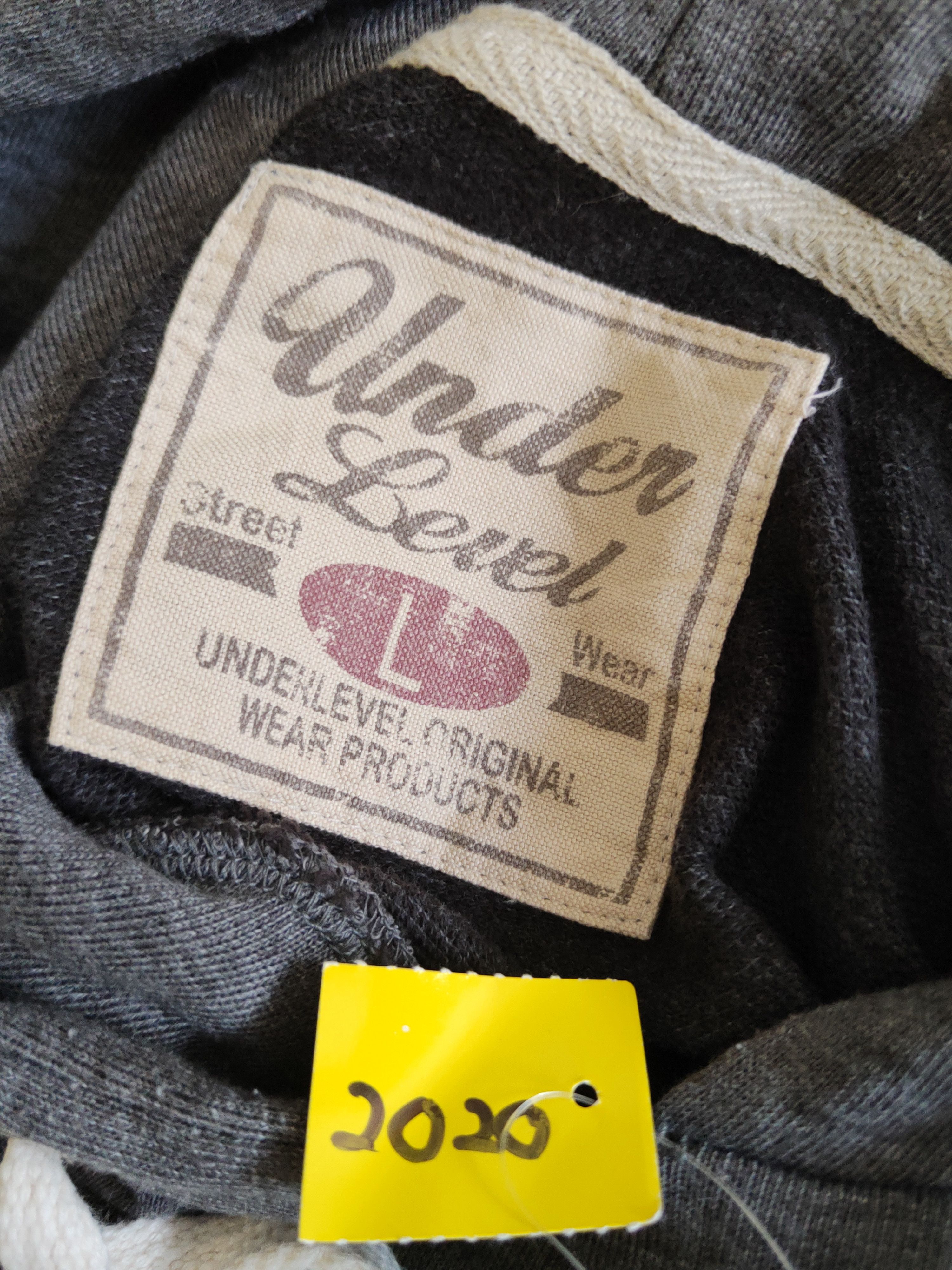 Vintage DL Under Level Dark Gray Hoodie Sweatshirts #2020 Size US L / EU 52-54 / 3 - 12 Thumbnail