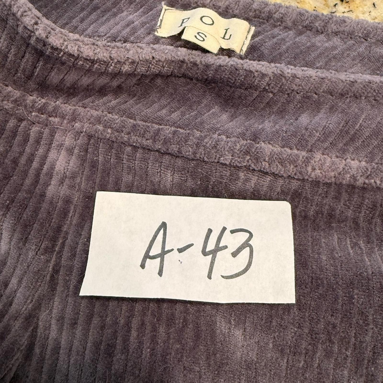 Polo Ralph Lauren POL corduroy mini skirt in gray with lavender undertone SM Size 28" / US 6 / IT 42 - 8 Thumbnail
