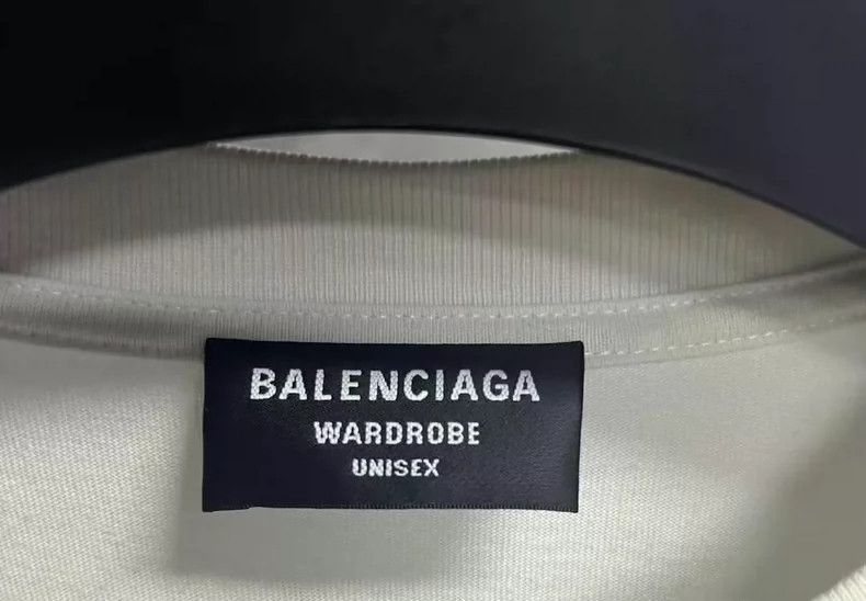 Balenciaga Balenciaga White Logo monogram pullover short sleeve T-shi Size US XS / EU 42 / 0 - 3 Thumbnail