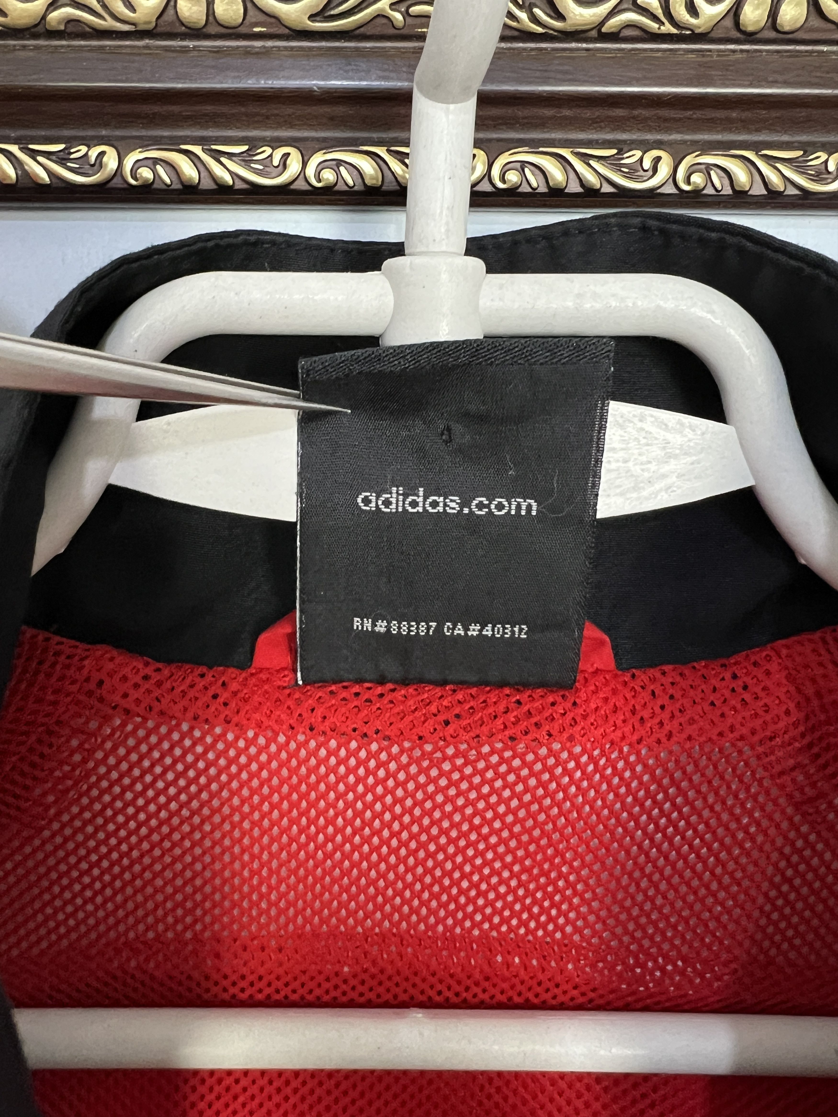 Adidas Vintage Adidas Liverpool Football Jacket Soccer Track Top Size US L / EU 52-54 / 3 - 8 Thumbnail