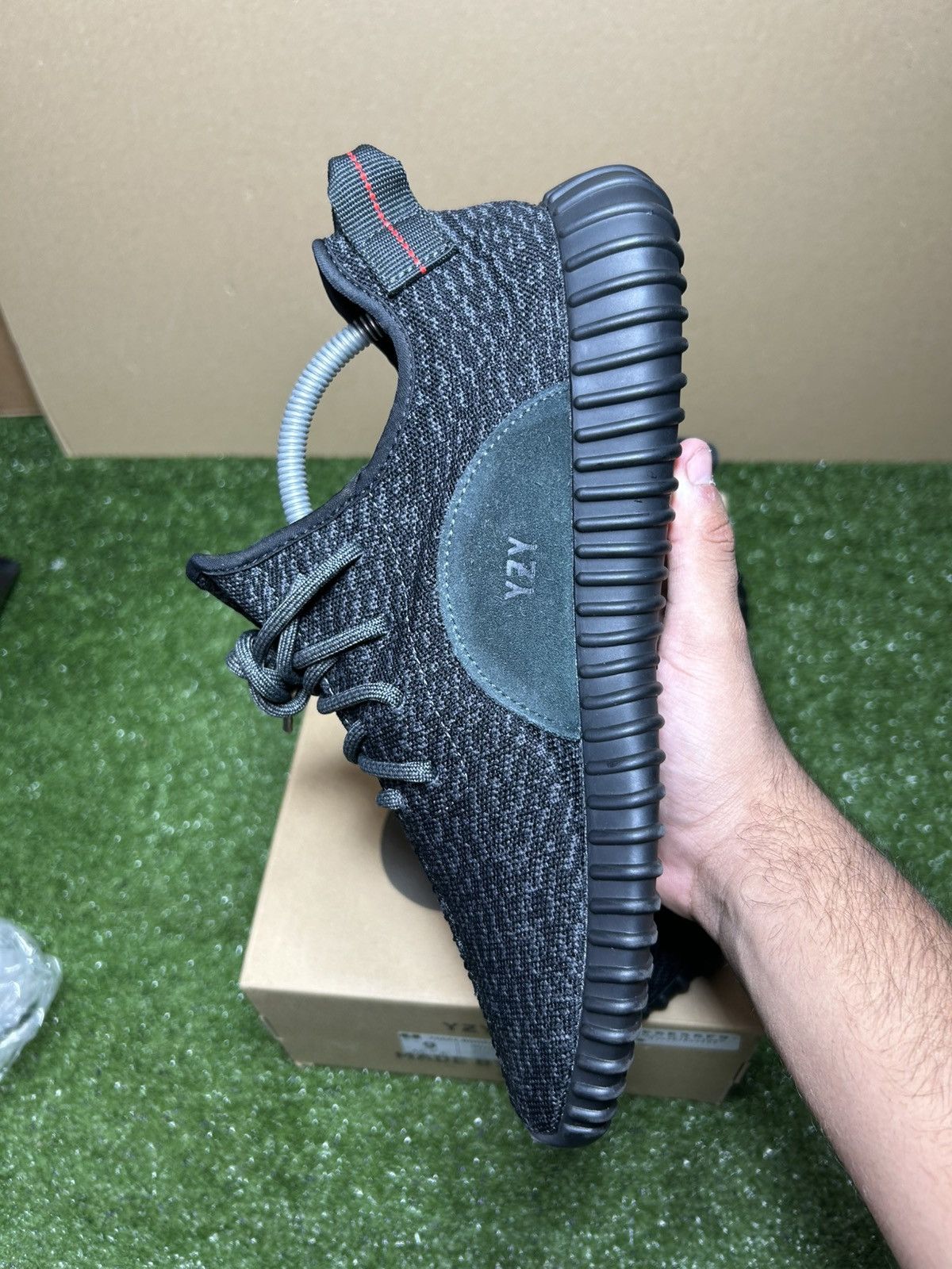 Yeezy Yeezy 350 Pirate Black Size US 9 / EU 42 - 7 Thumbnail