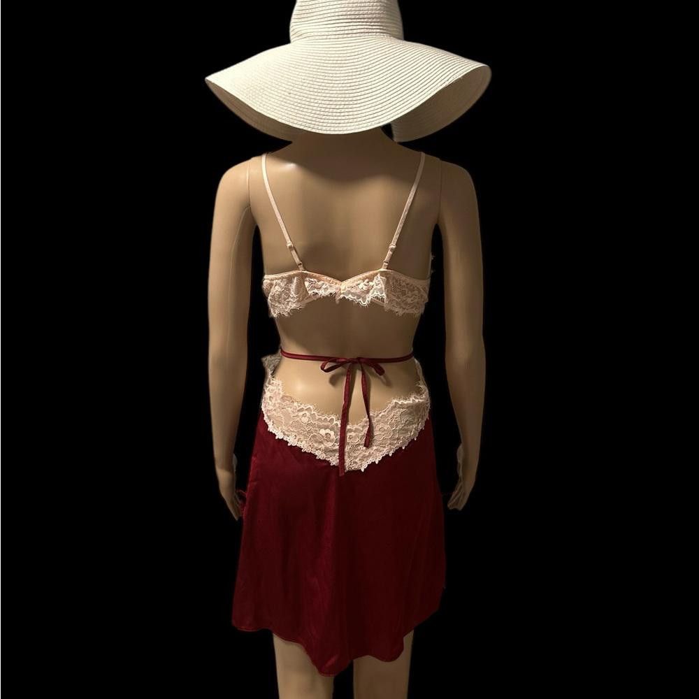 Designer Sexy Red Satin and Lace Chemise Size ONE SIZE - 2 Thumbnail