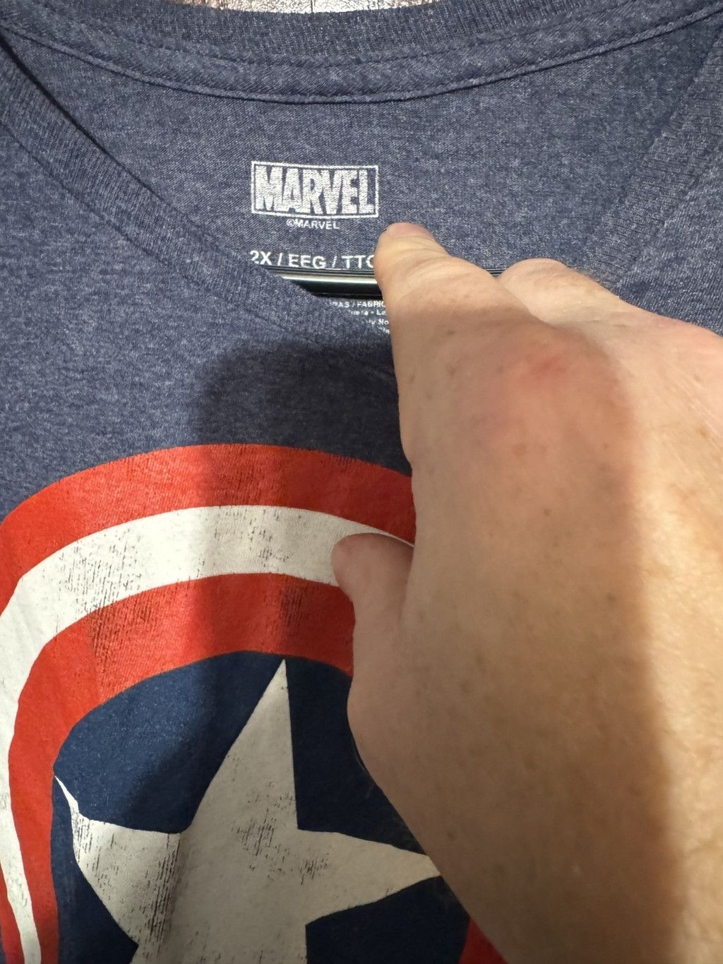 Marvel Comics Captain America Marvel Avengers T-Shirt Men's Sz 2XL Blue Size US XXL / EU 58 / 5 - 3 Thumbnail