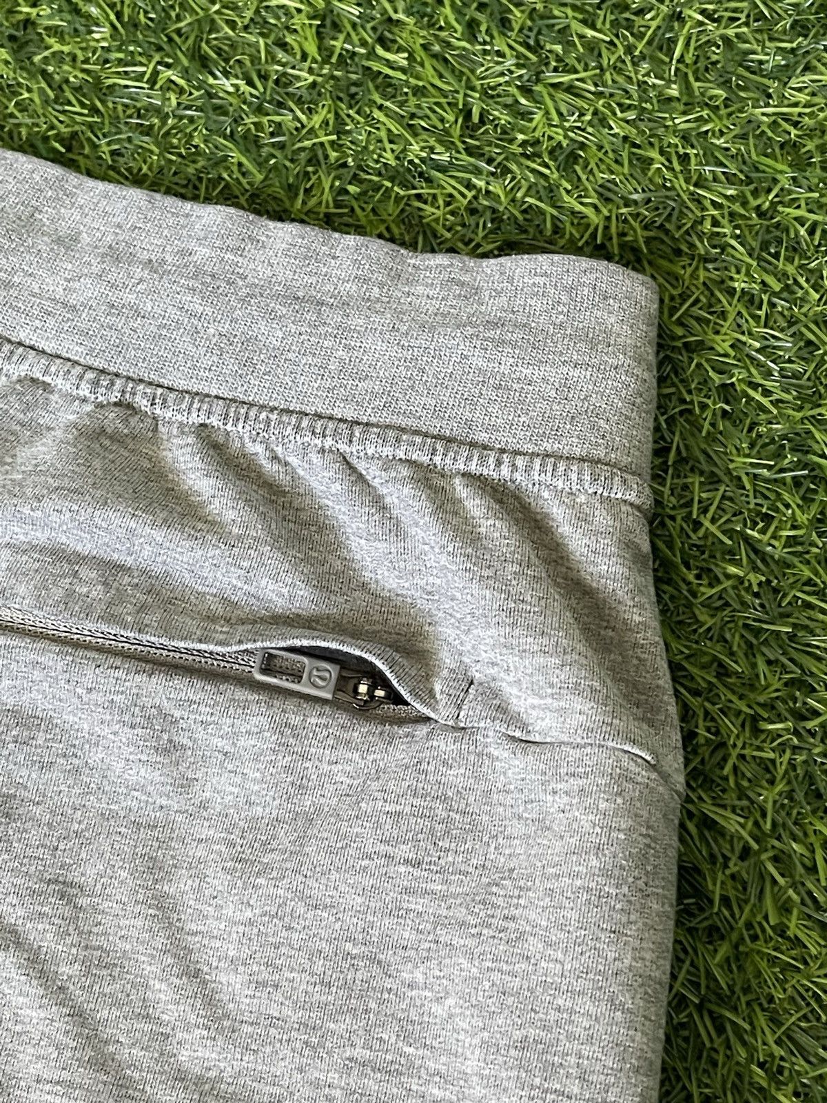 Lululemon LULU LEMON SHORTS Size US 33 - 4 Thumbnail