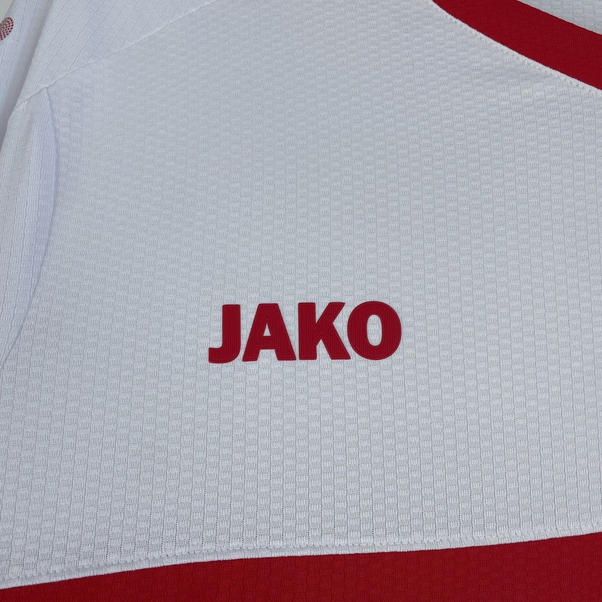 Other VfB Stuttgart Home Men’s Jersey Shirt 2024/2025 BNWT Size US XL / EU 56 / 4 - 5 Thumbnail