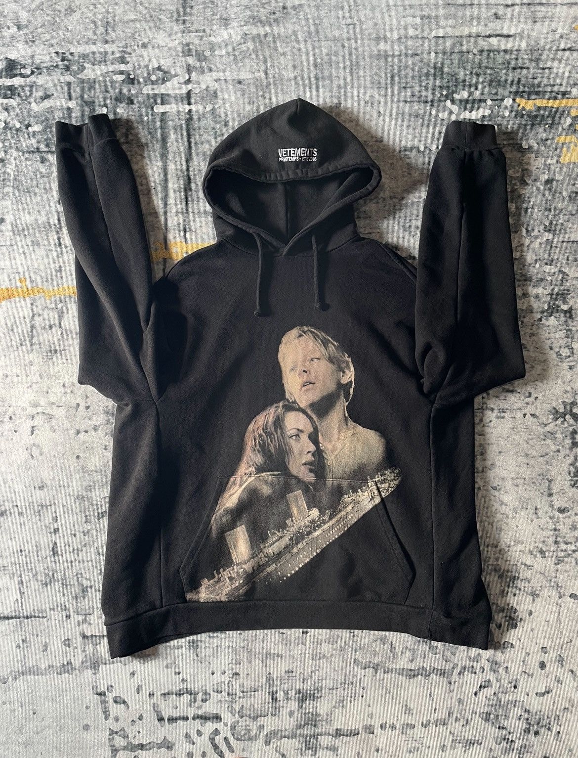 Vetements Vetements OG titanic hoodie Size US XS / EU 42 / 0 - 3 Thumbnail