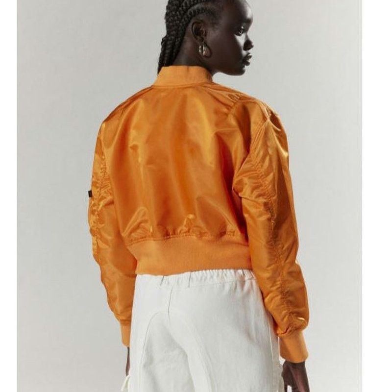 Alpha Industries New UO Exclusive L-2B Cropped Bomber Jacket $180 LARGE Size L / US 10 / IT 46 - 2 Thumbnail