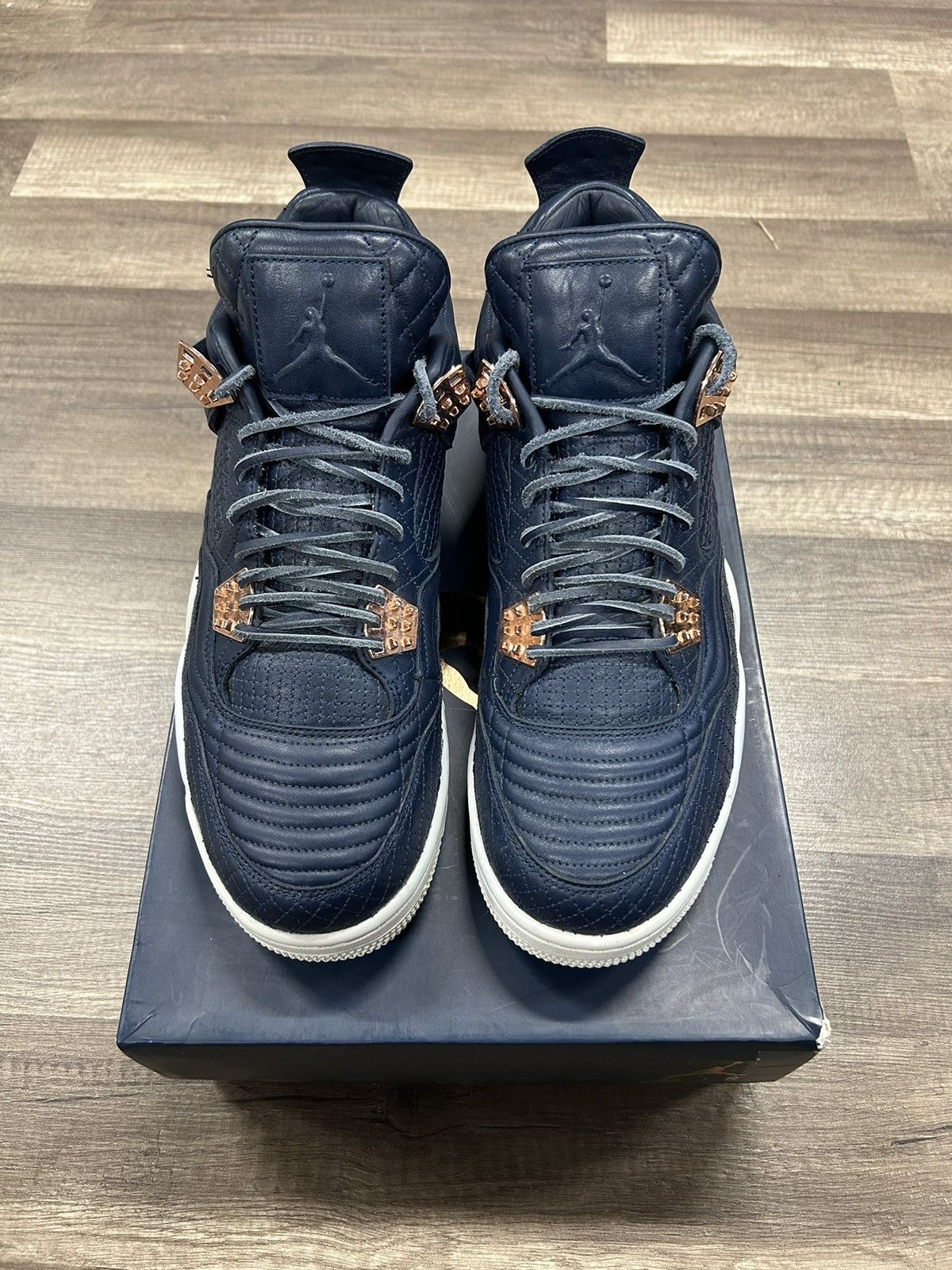 image of Jordan Nike Jordan 4 Obsidian Shoes in Navy Blue, Men's (Size 12)