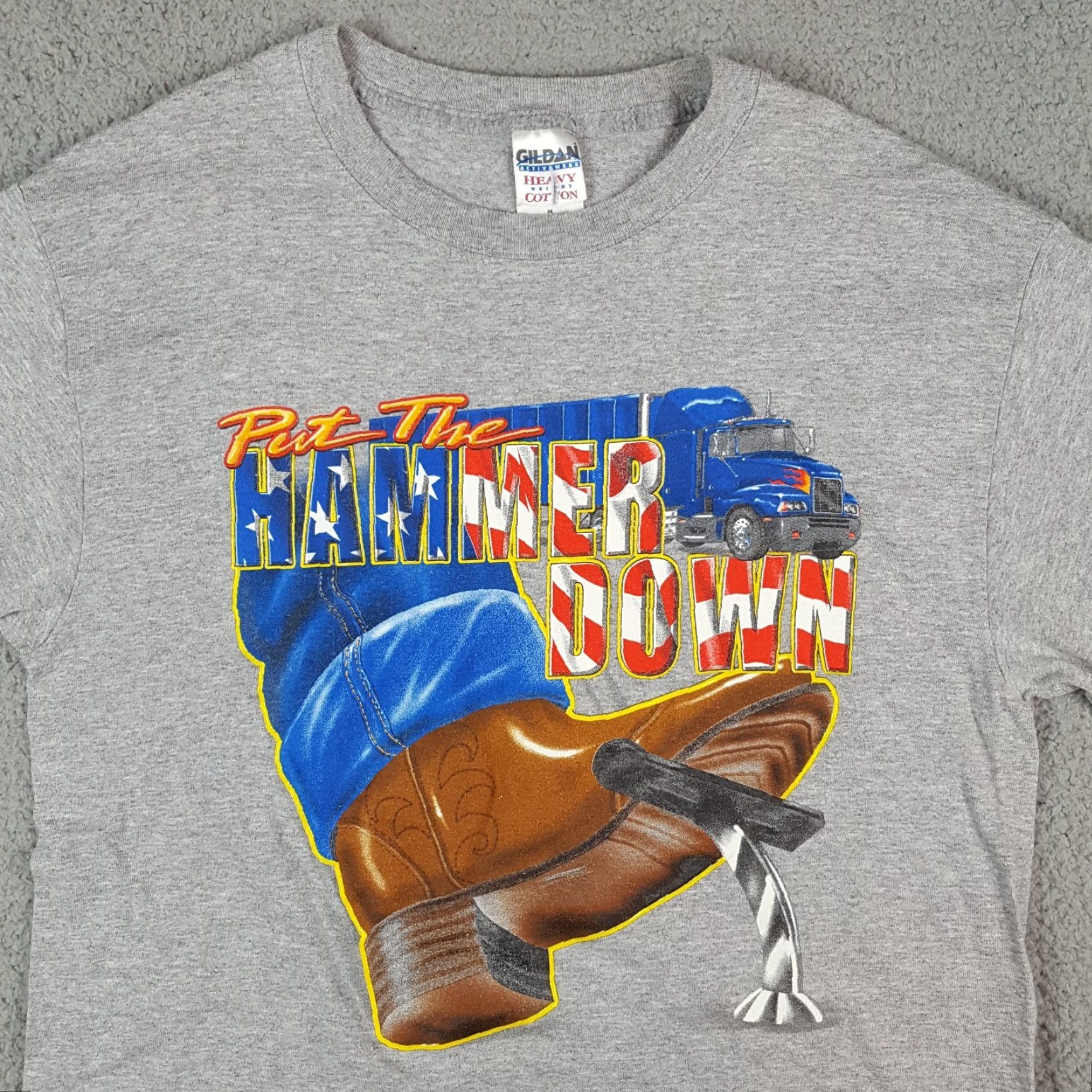 Gildan VINTAGE Gildan T-Shirt Shirt Men 90s Trucker Hammer Down Flag USA Gray Small Crew Neck Short Sleeve 18 Wheeler Embroidered Logo Vintage USA Size US S / EU 44-46 / 1 - 2 Thumbnail
