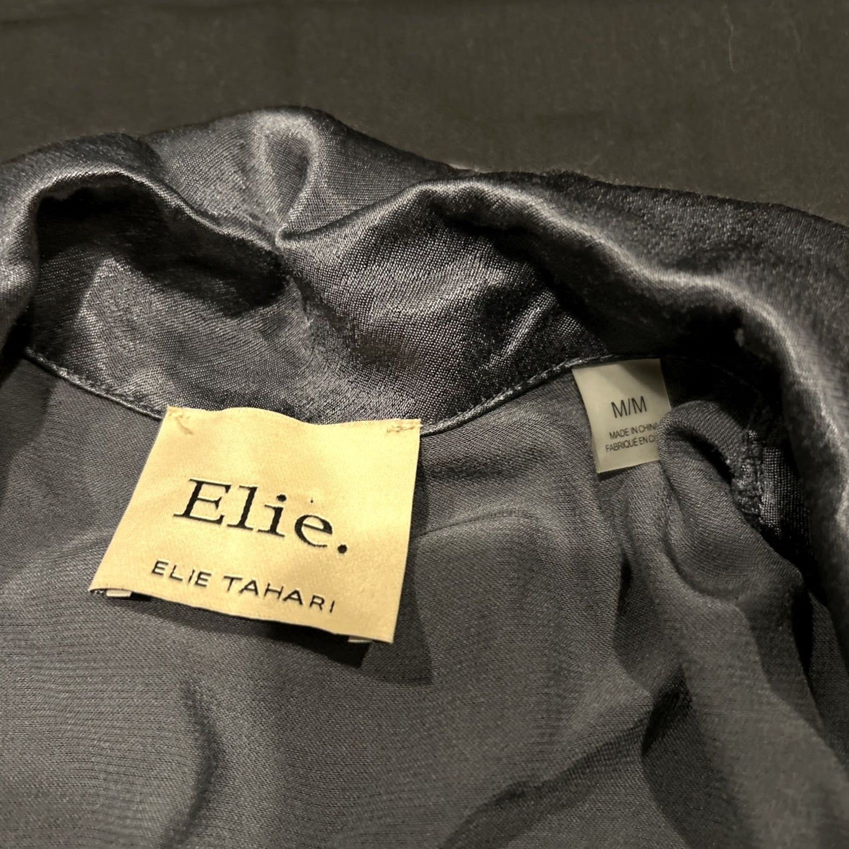 Elie Tahari Elie Tahari satin rayon blazer gray M Women Blazer Pockets Button Down Vintage: No Size M / US 6-8 / IT 42-44 - 2 Thumbnail
