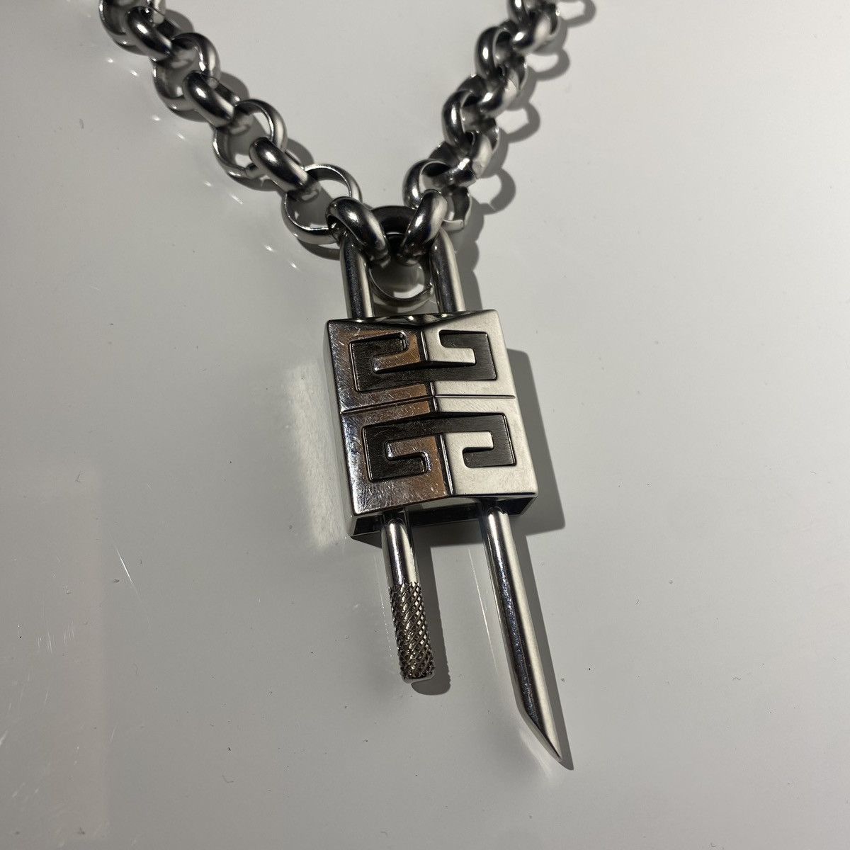 Givenchy Givenchy X MMW FW21 Large Padlock Necklace Chain Size ONE SIZE - 5 Thumbnail