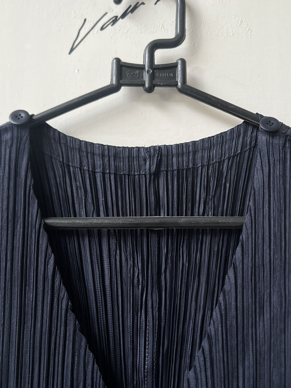 Pleats Please Issey Miyake ISSEY MIYAKE PLEATS PLEASE Asymmetrical buttom up vest Size S / US 4 / IT 40 - 5 Thumbnail