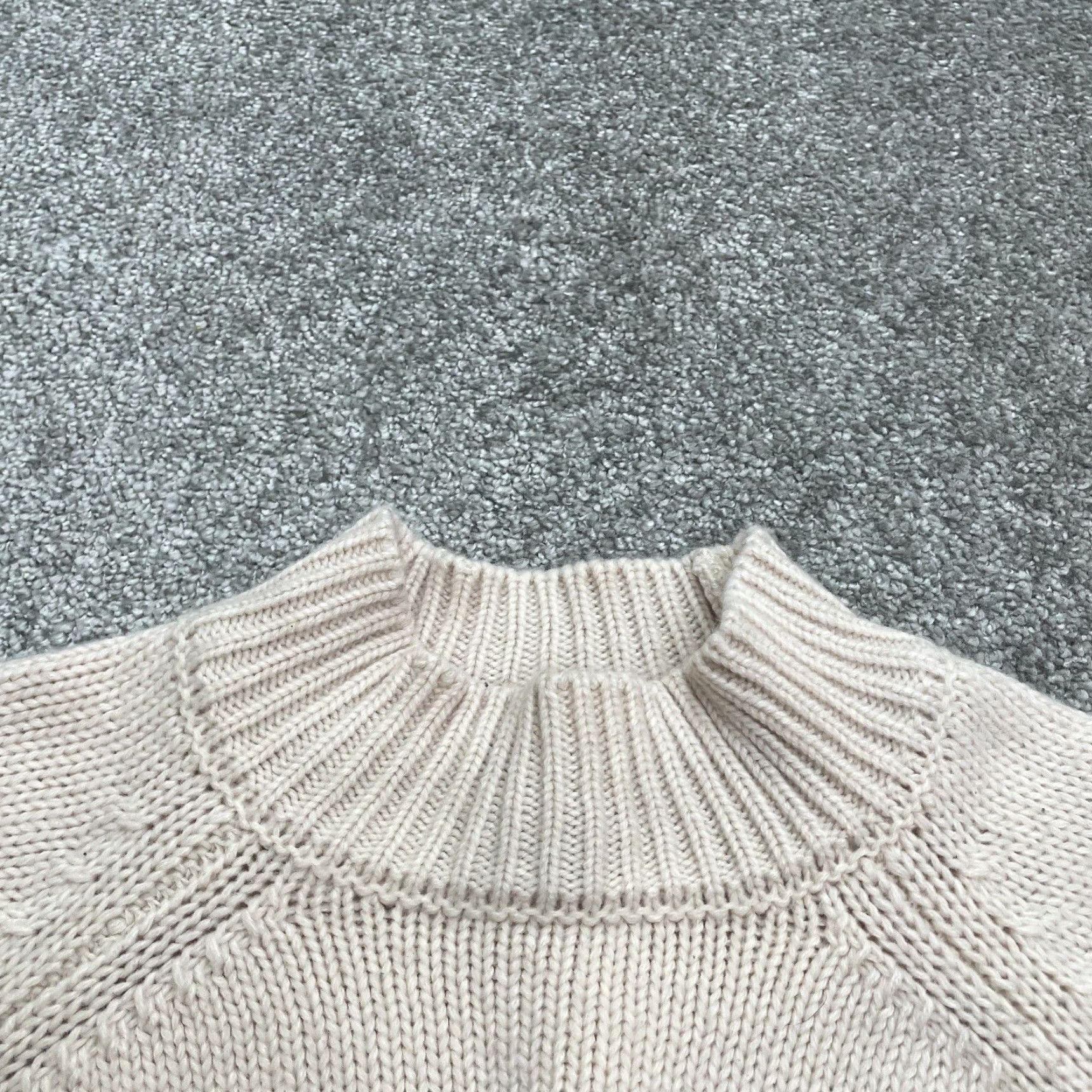 Forever 21 FOREVER 21 Sweater Women's Large Beige Heart Cropped Chunky-Knit Acrylic Pullover Size L / US 10 / IT 46 - 3 Thumbnail
