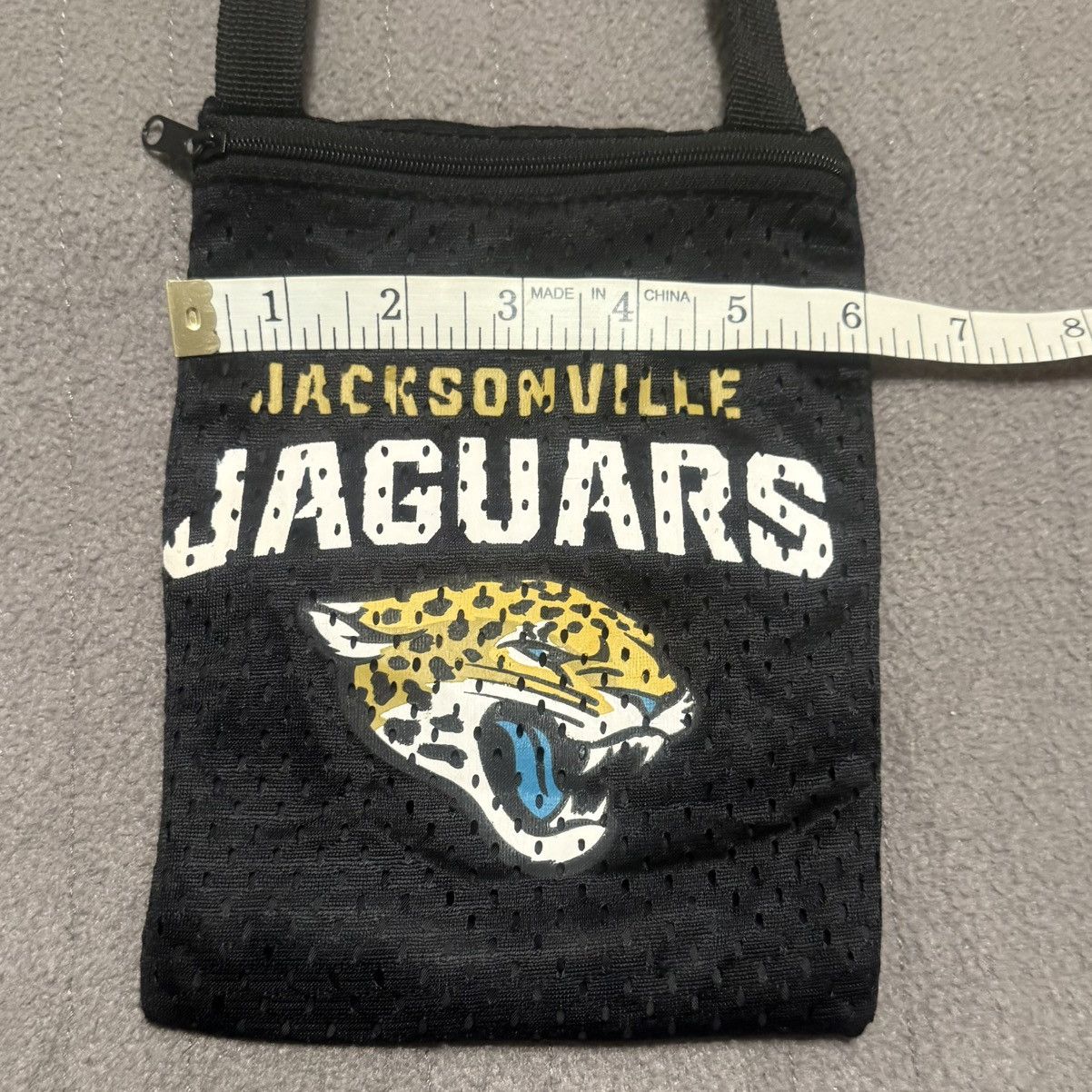 NFL × Sports Specialties Littlearth Jacksonville Jaguars Jersey Game Day Pouch Bag Size ONE SIZE - 5 Thumbnail