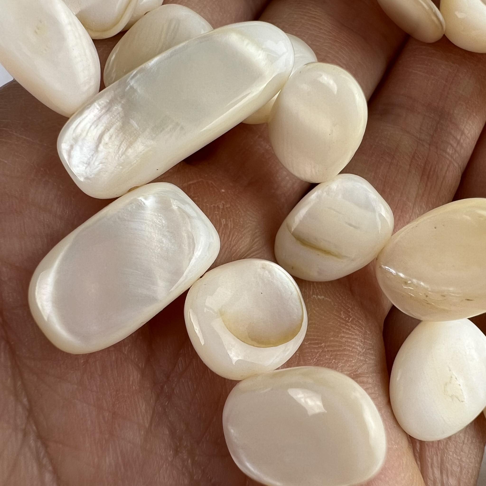 Vintage Vintage Necklace White Natural Pearl Nacre Shell Stone Size ONE SIZE - 2 Thumbnail