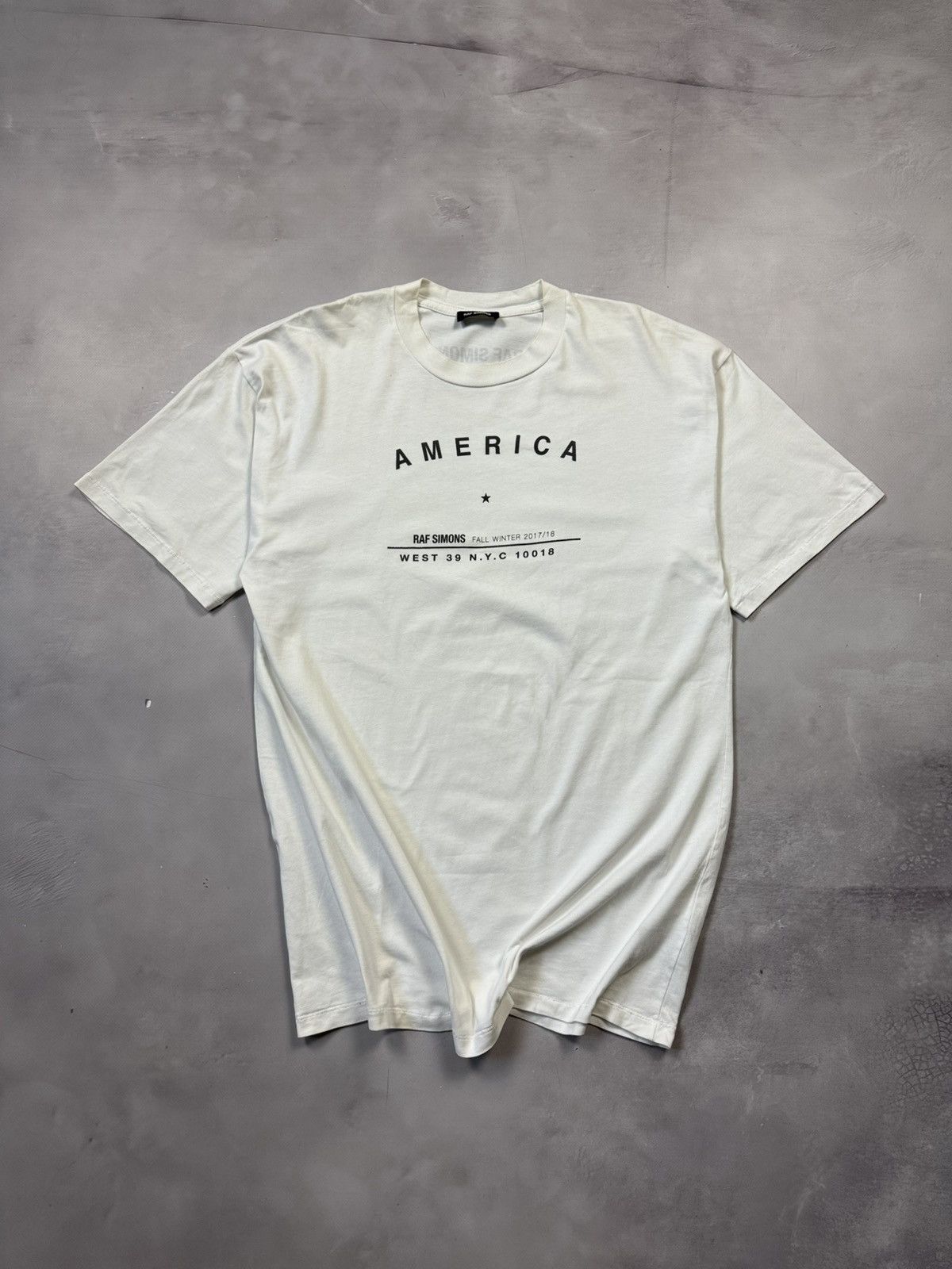 Raf Simons Fw17 Raf Simons America Tour Tee(White/L-XL) Size US XL / EU 56 / 4 - 2 Thumbnail