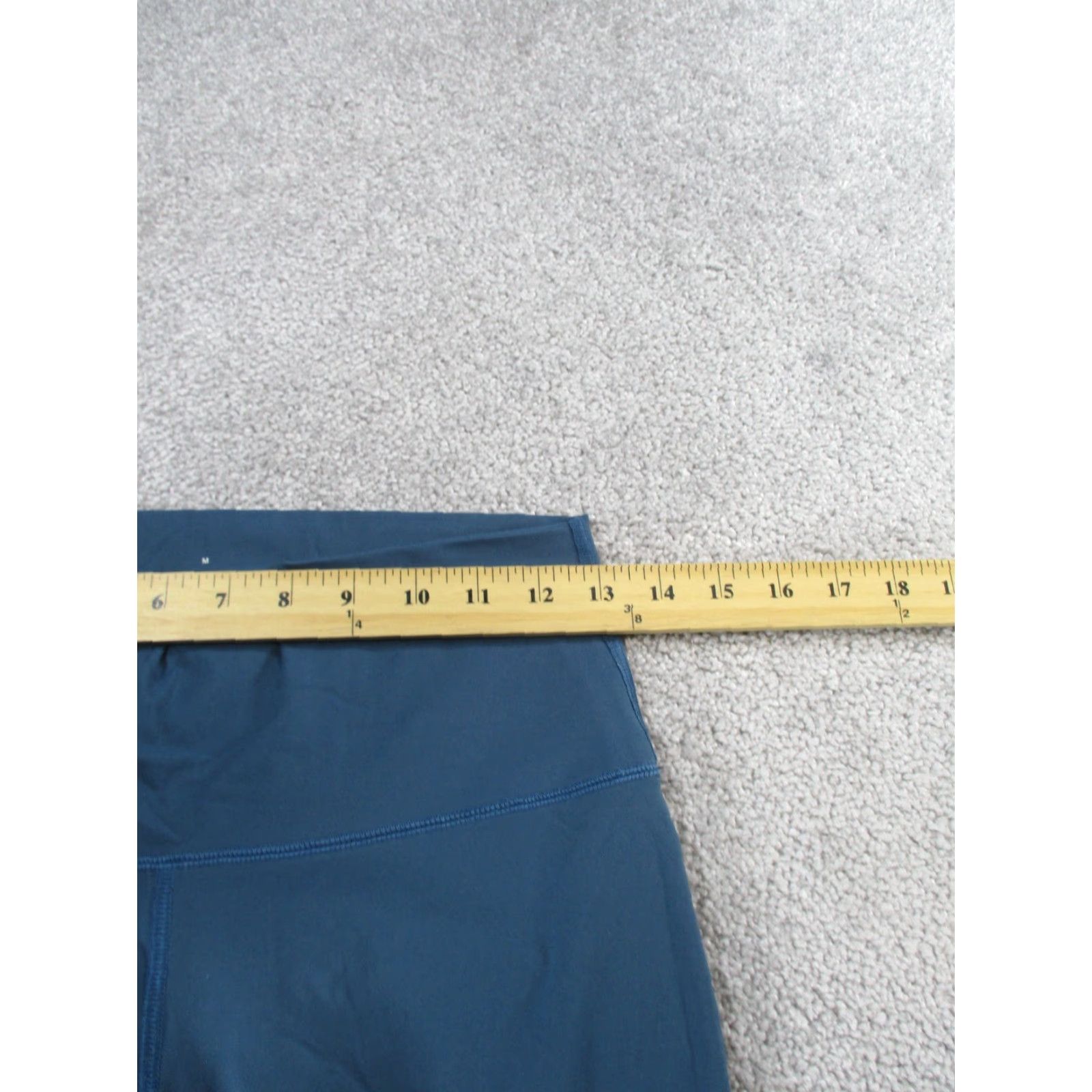 Everlane EVERLANE Women's Medium Blue Compression Crop Leggings Athletic Activewear Athleisure Gym Yoga Size 32" / US 10 / IT 46 - 6 Thumbnail