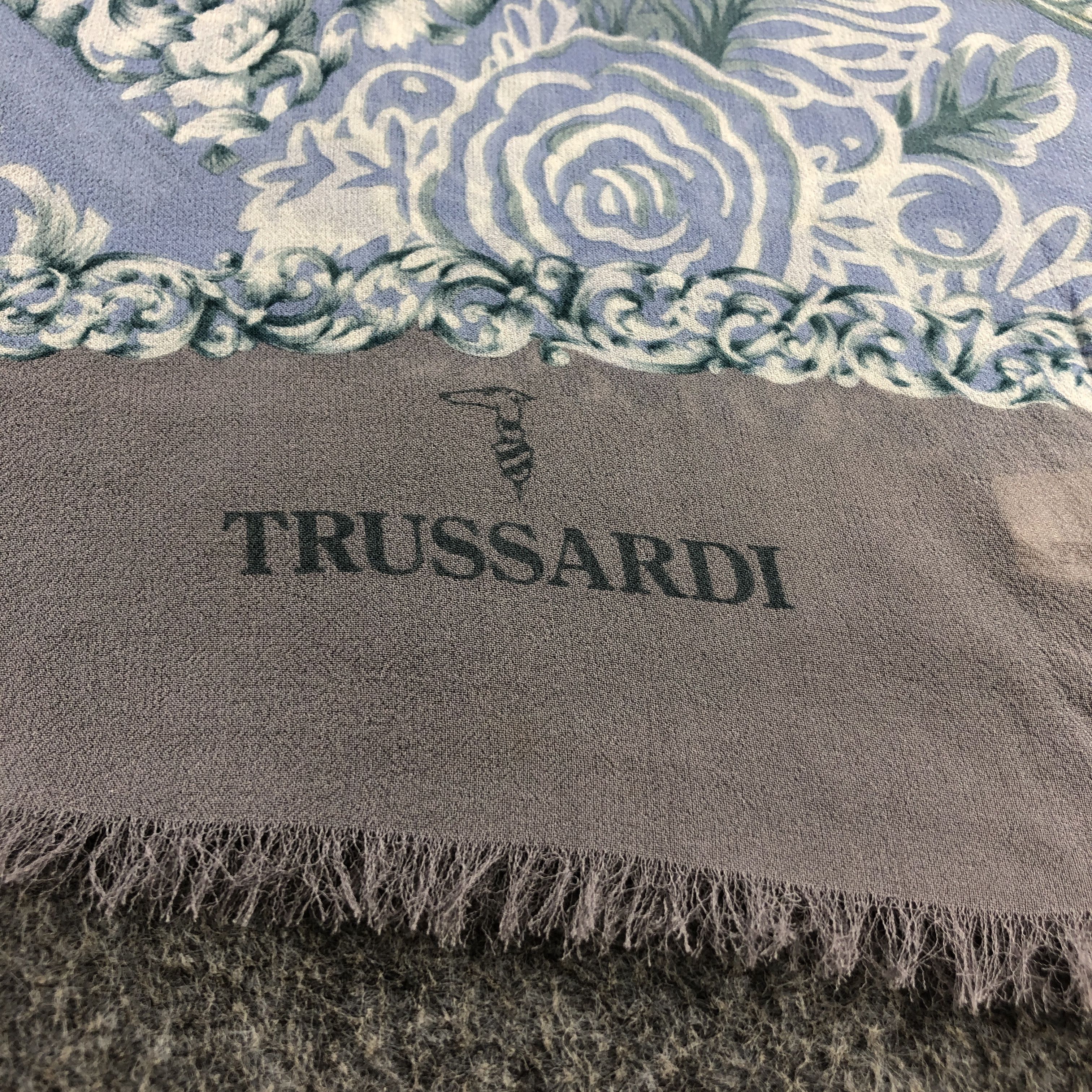 Trussardi Trussardi Luxury Silk Stole Silk Scarf M1387 Size ONE SIZE - 4 Thumbnail