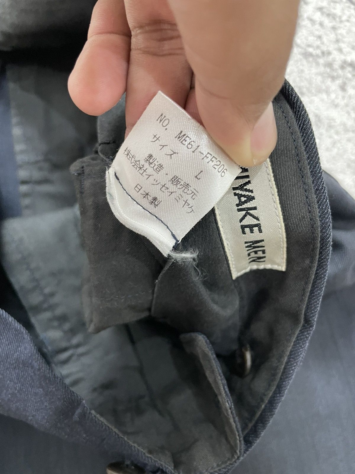 Issey Miyake 80s Issey Miyake Black Tailored Shorts Size US 32 / EU 48 - 6 Thumbnail