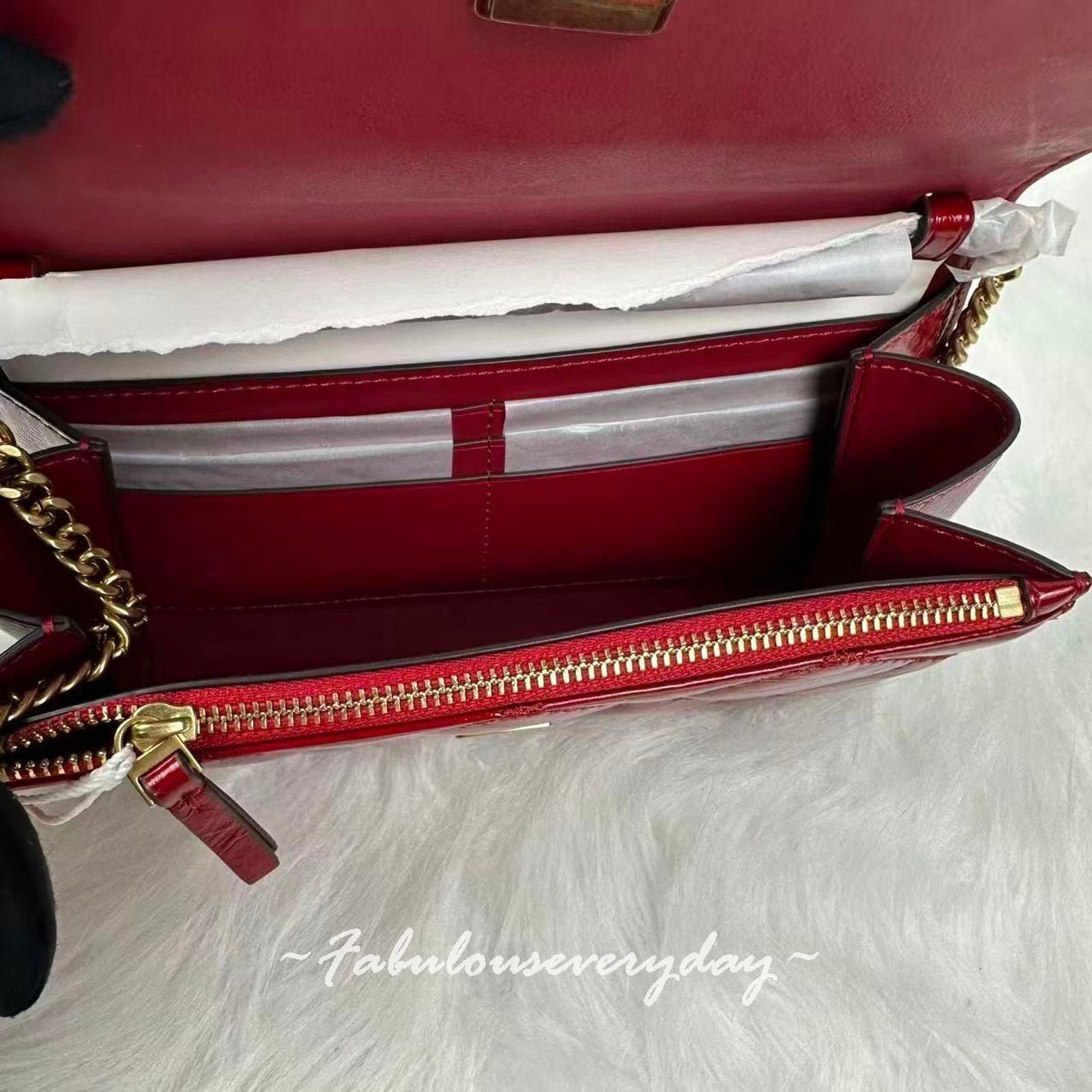 Tory Burch Tory Burch Willa Chain Wallet Clutch In Leather/Gold/Berry Size ONE SIZE - 7 Thumbnail