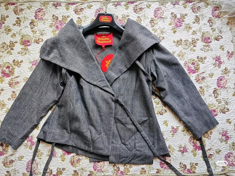 Vivienne Westwood Vivienne Westwood A woolen cardigan jacket Size XS / US 0-2 / IT 36-38 - 6 Thumbnail