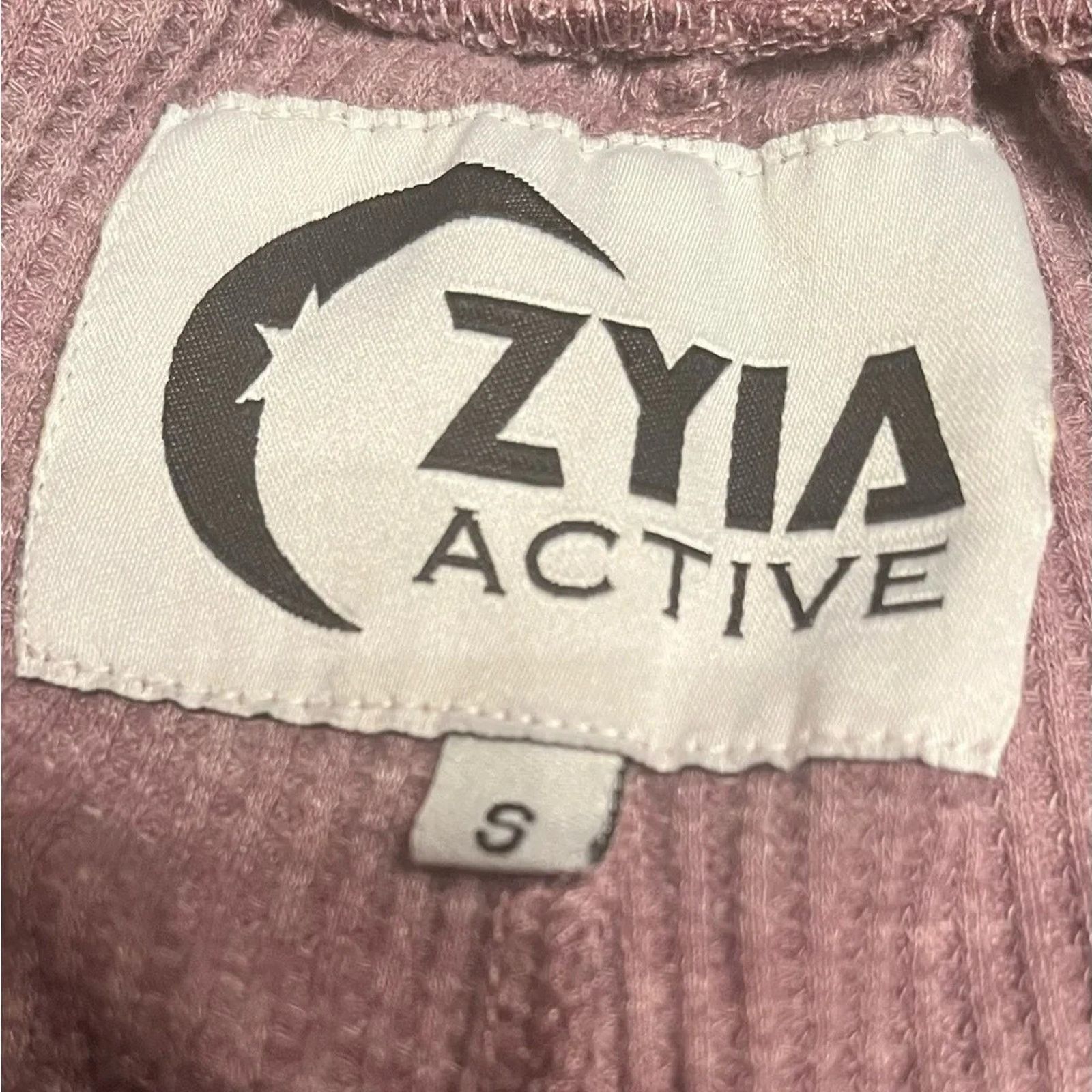 The Unbranded Brand Zyia Active purple ribbed leggings, size Small Size 28" / US 6 / IT 42 - 2 Thumbnail