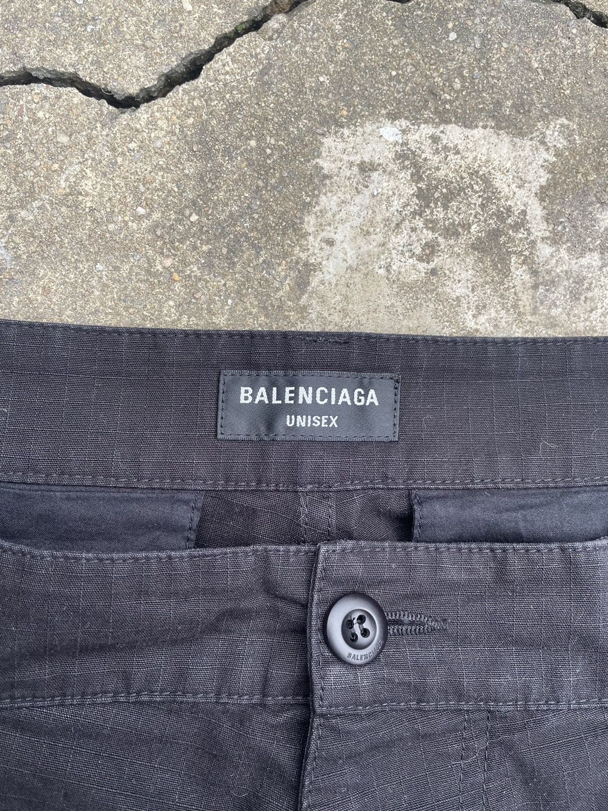 Balenciaga FW22 Flared Pulled Cargos Size US 32 / EU 48 - 8 Thumbnail