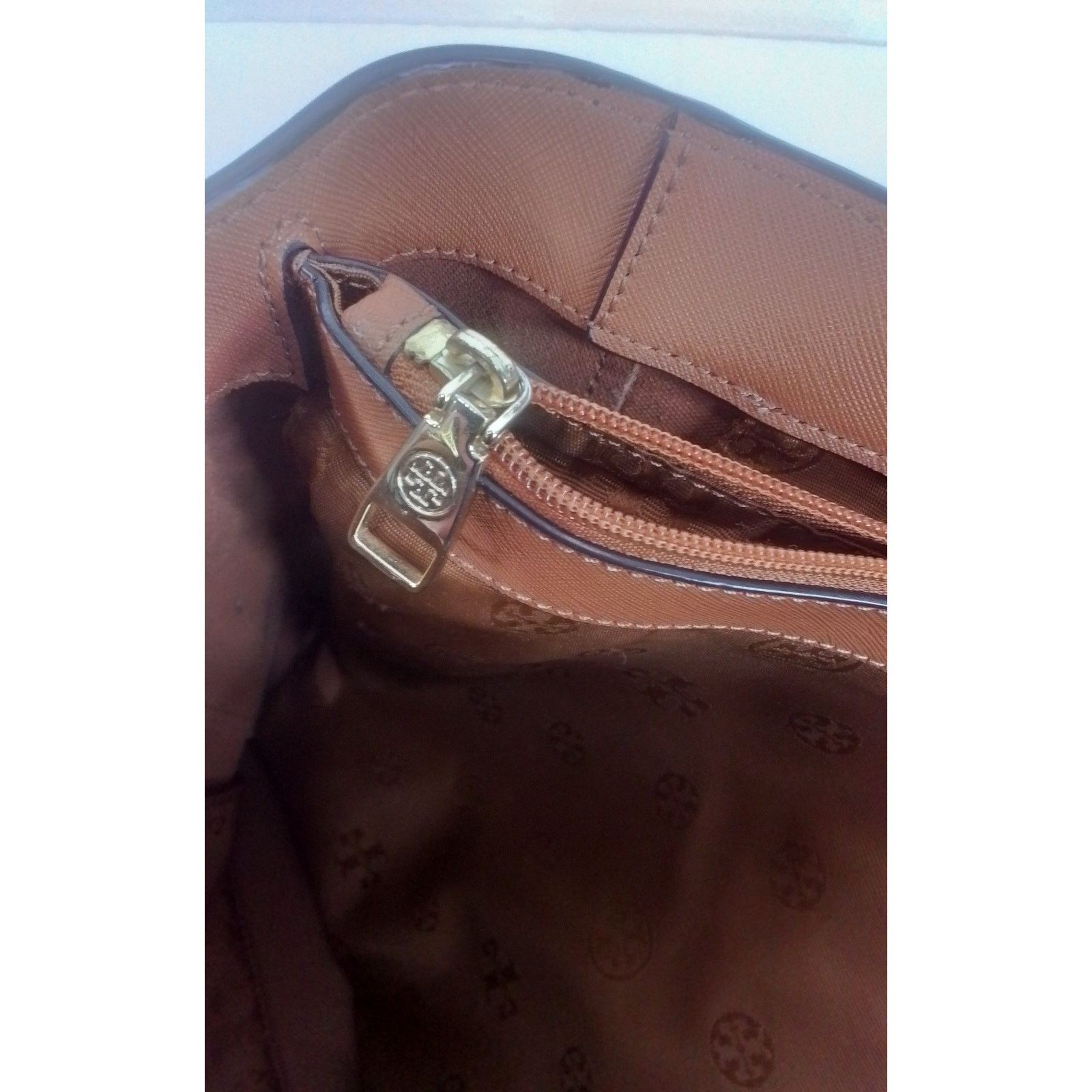 Tory Burch Tori Burch Leather Tote Handbag Purse Brown Size ONE SIZE - 10 Thumbnail