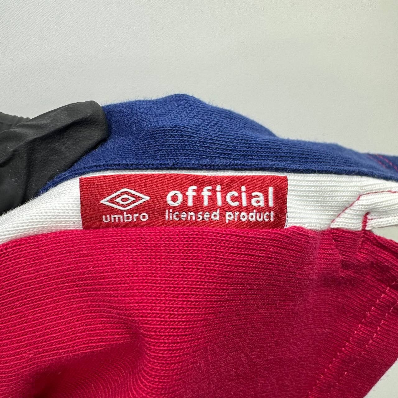 Umbro Umbro England Rugby Shirt Red O2 Polo Jersey Size L Size US L / EU 52-54 / 3 - 5 Thumbnail