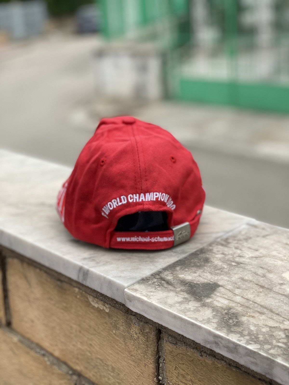 Formula 1 Michael Schumacher F1 World Champion 2000 Ferrari Cap Size ONE SIZE - 4 Thumbnail