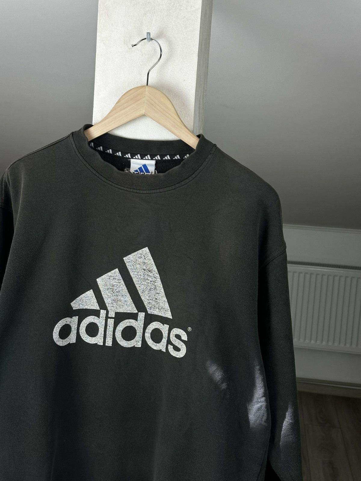 Adidas Vintage Adidas Sweatshirt Oversized Sun Faded 1999 Size US M / EU 48-50 / 2 - 3 Thumbnail