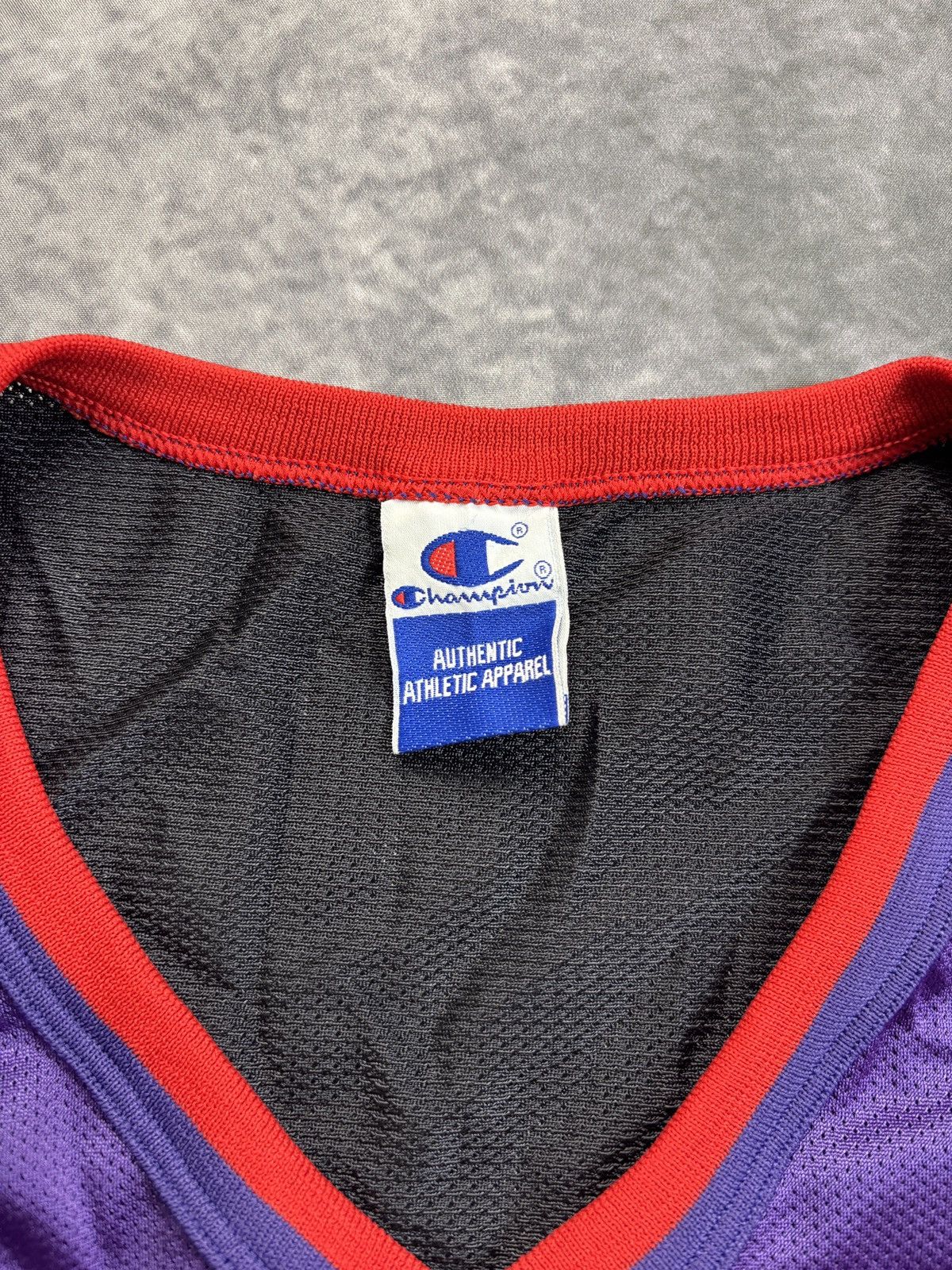 Champion 90s Vintage Toronto Raptors Shorts Carter Matching Suit Set Size US L / EU 52-54 / 3 - 7 Thumbnail