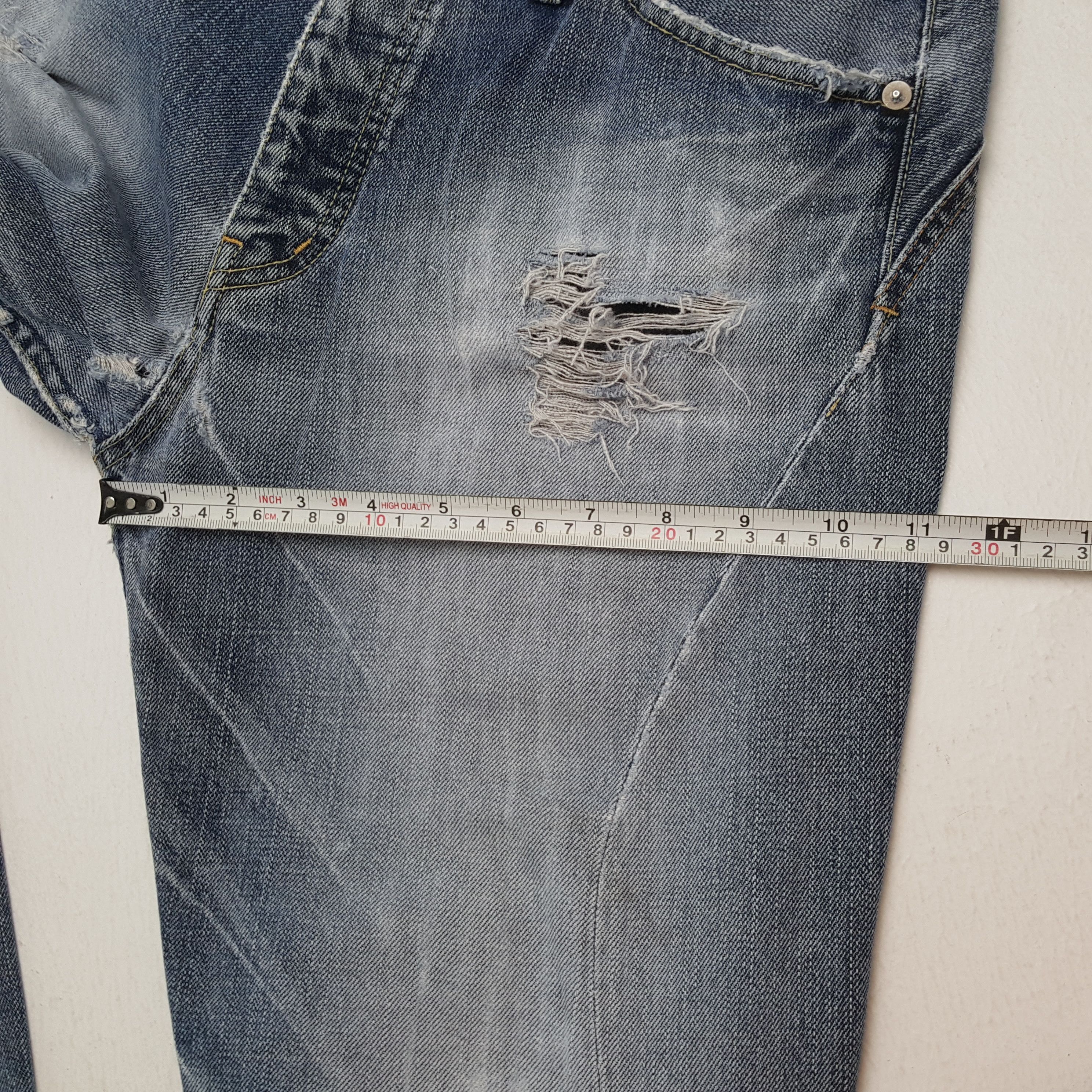 Japanese Brand × Le Grande Bleu (L.G.B.) × Vintage LE GRANDE BLEU L.G.B Distressed Jeans Fashion Style Size US 31 - 9 Thumbnail