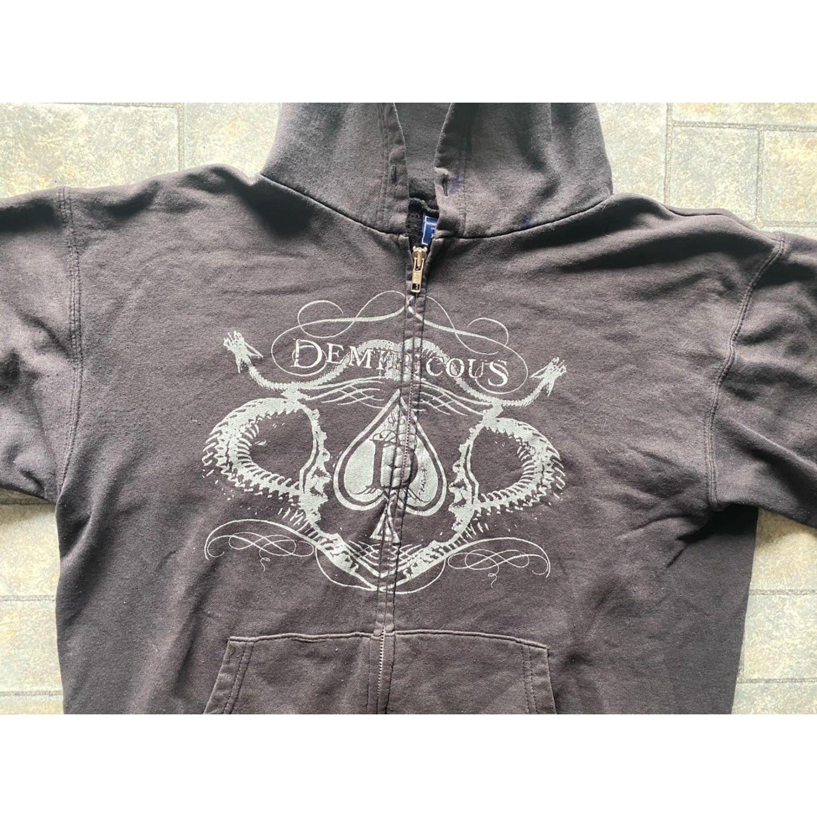 Vintage Demiricous Metal Band Hoodie Full Zip Men’s Medium B&E Sport Black Flaws Damage Wear Size US M / EU 48-50 / 2 - 6 Thumbnail