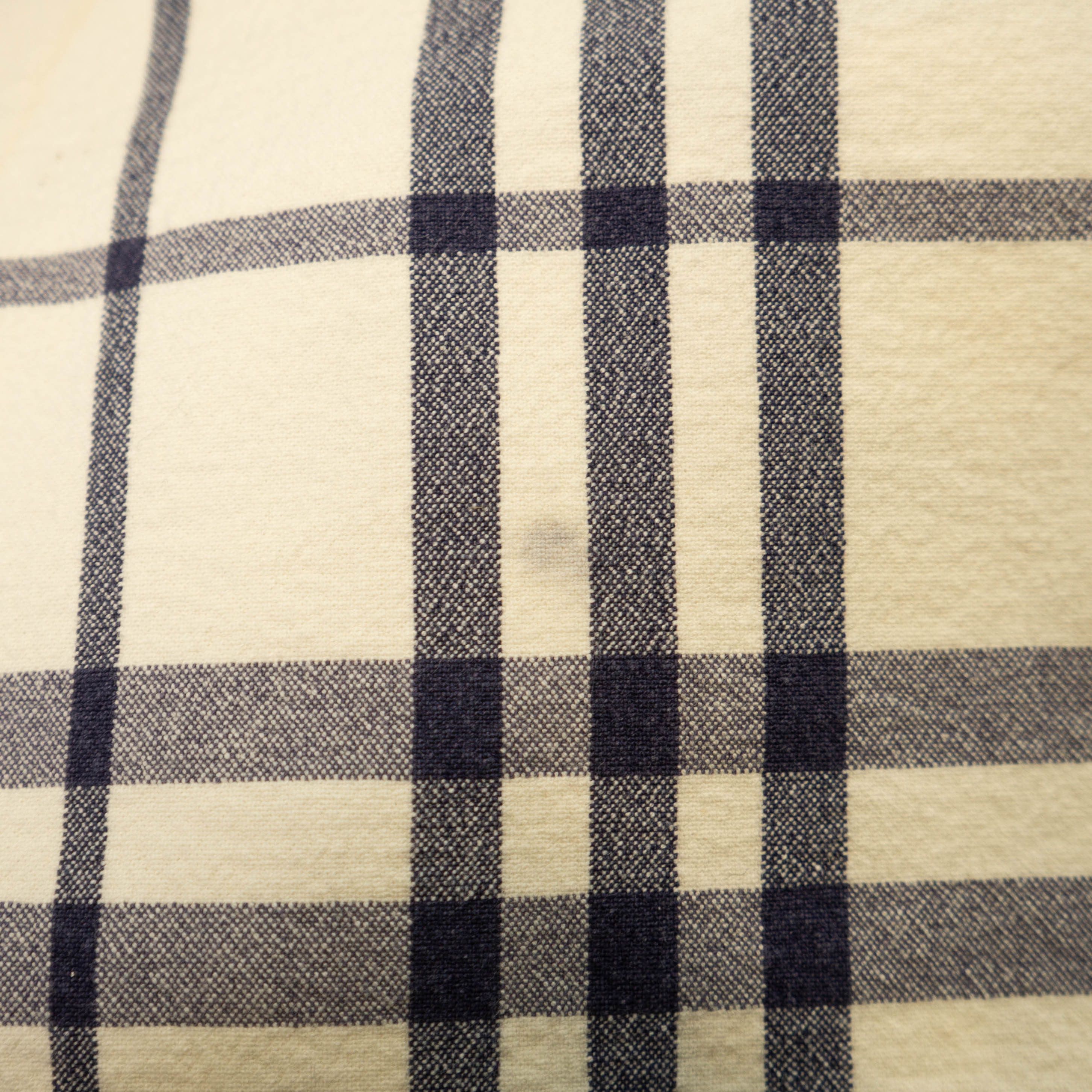 Burberry BURBERRY Check Monogram Women Shorts Vintage 00s Size 30" / US 8 / IT 44 - 11 Thumbnail