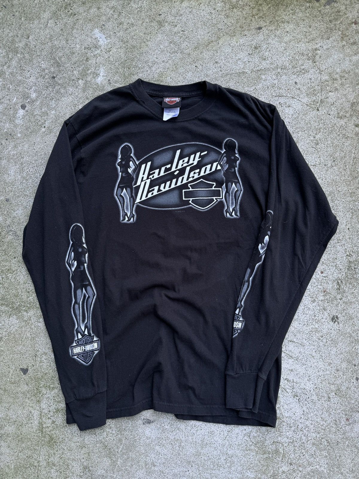 image of Y2K Harley Davidson Pin Up Girl Longsleeve M in Black, Men's (Size Medium)