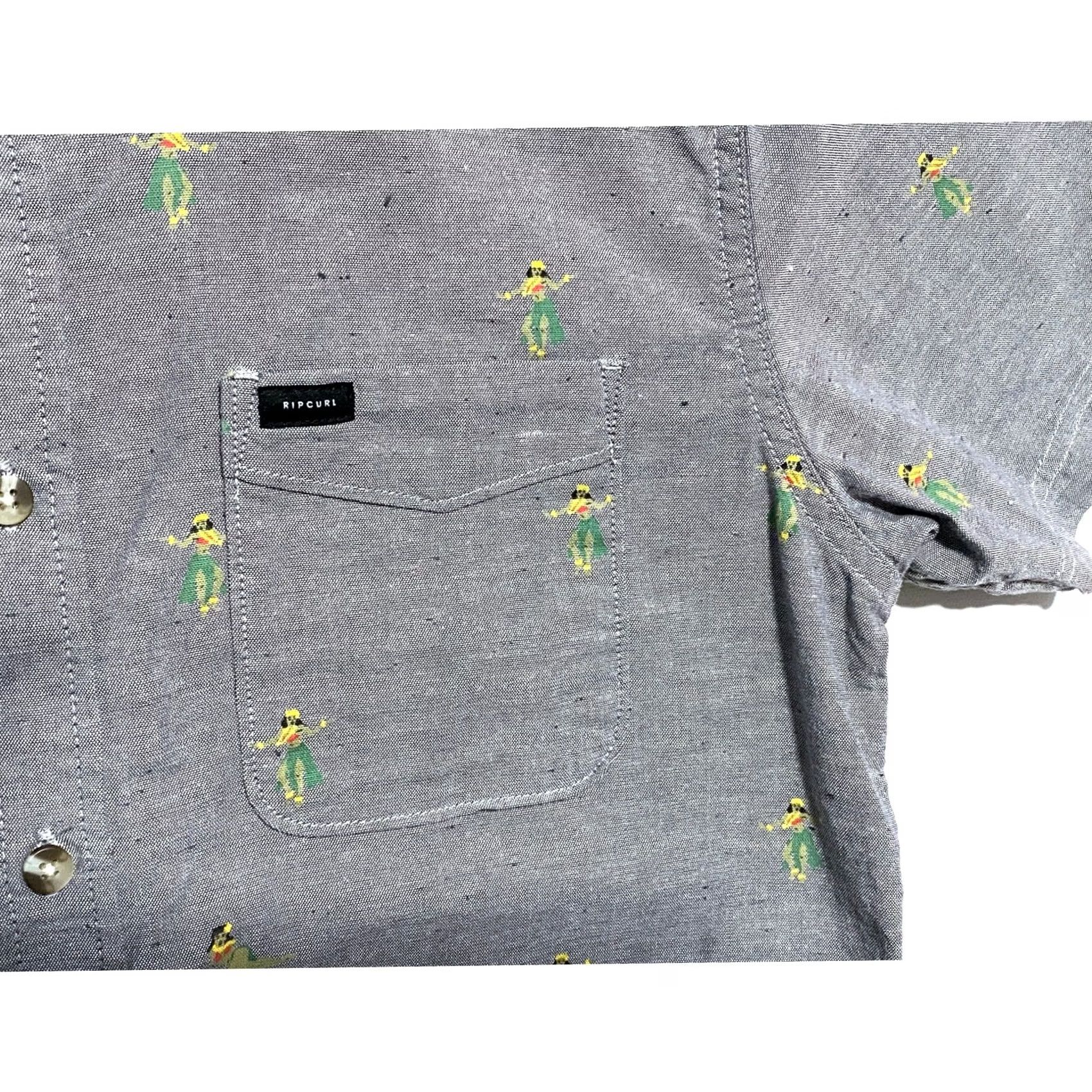 Rip Curl Rip Curl Button-Up Shirt Men S Hula Girls Chambray Hawaiian Graphic Print Short Sleeve Casual Travel Aloha Pacific Beach Summer 1905 Mens Size US S / EU 44-46 / 1 - 3 Thumbnail