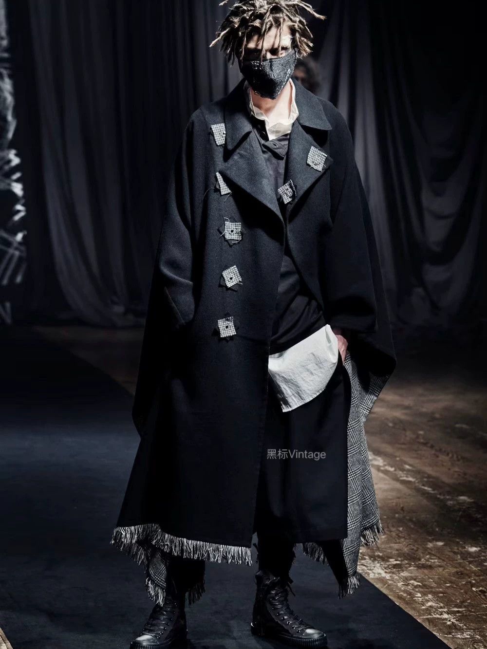 Yohji Yamamoto Yohji Yamamoto 21AW Vintage Fringe Black Cape S1 Size US S / EU 44-46 / 1 - 2 Thumbnail