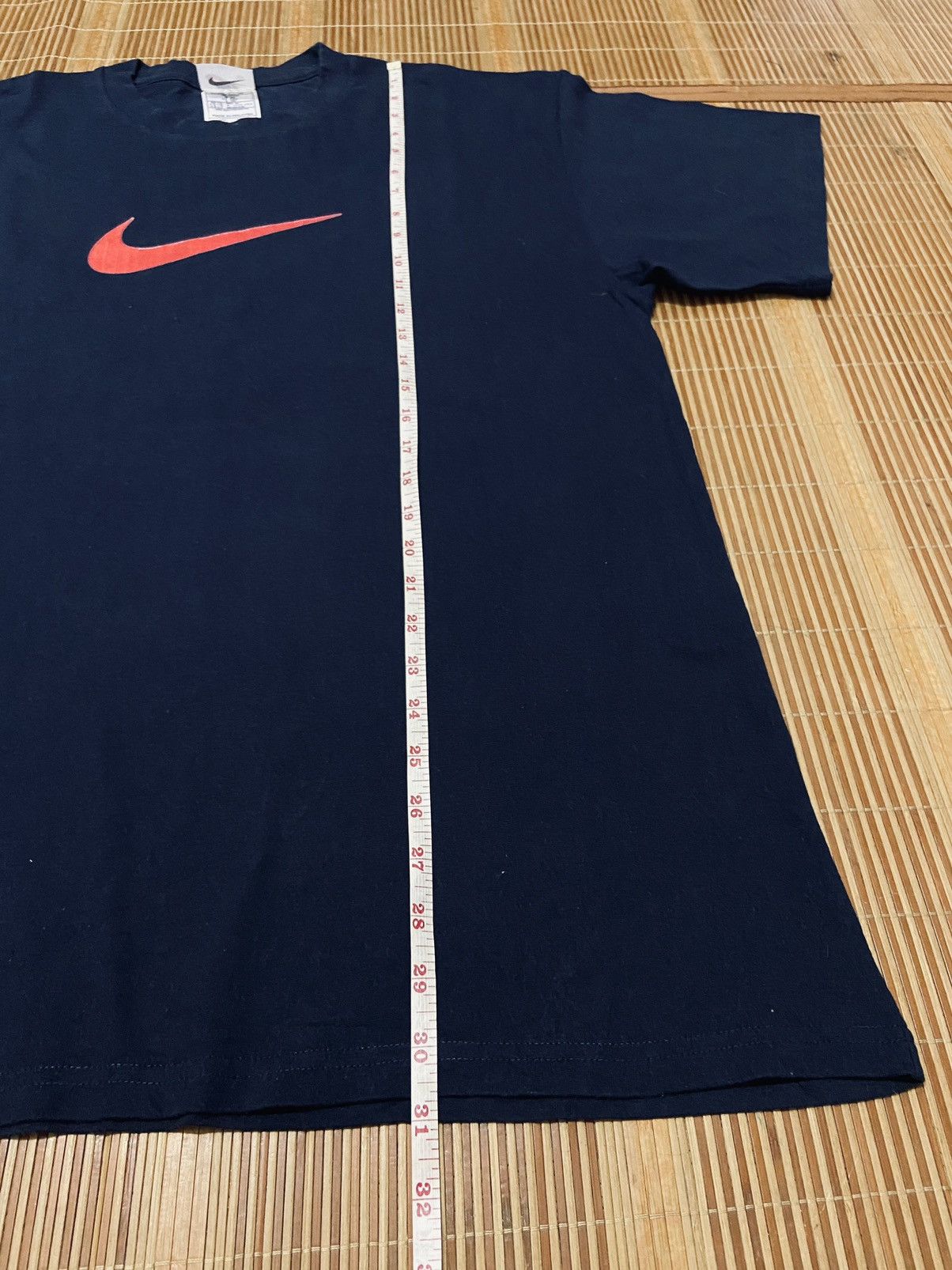 Nike × Vintage VINTAGE NIKE SWOOSH TEE Size US XL / EU 56 / 4 - 9 Thumbnail