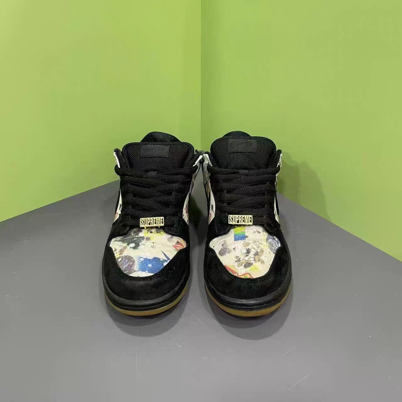 Nike Nike Dunk SB Low x Supreme 'Black Multicolor' Sneakers K15 Size US 9 / EU 42 - 5 Thumbnail