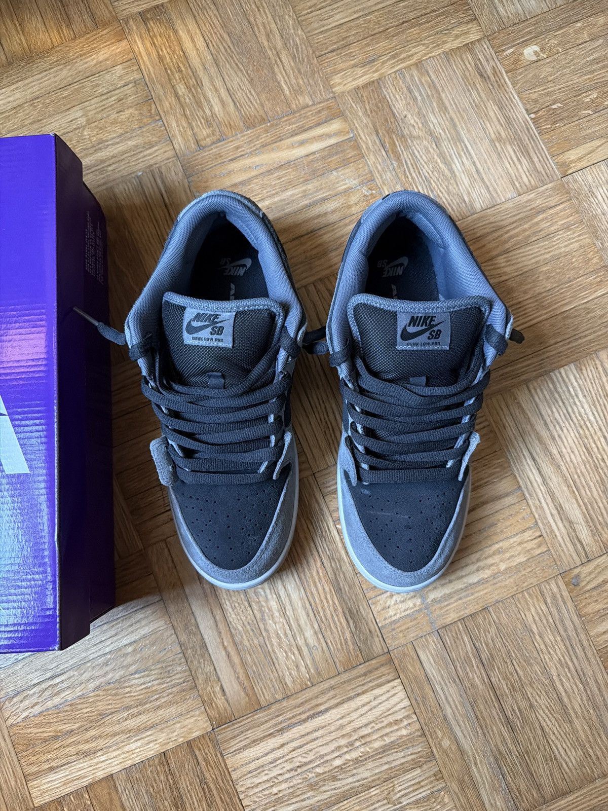 Nike SB Nike SB Dunk Low Dark Smoke Grey Size US 10.5 / EU 43-44 - 2 Thumbnail