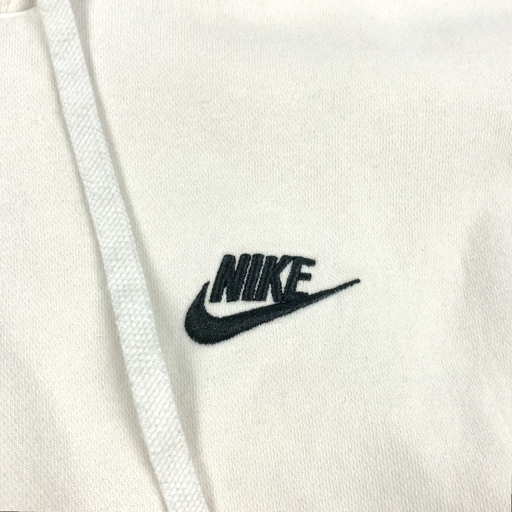 Nike Nike Hoodie Men Small NSW Club Fleece Essentials Sweatshirt Pullover Scuba Neck Hooded Pockets Regular White Sportswear Shortered Size US S / EU 44-46 / 1 - 3 Thumbnail