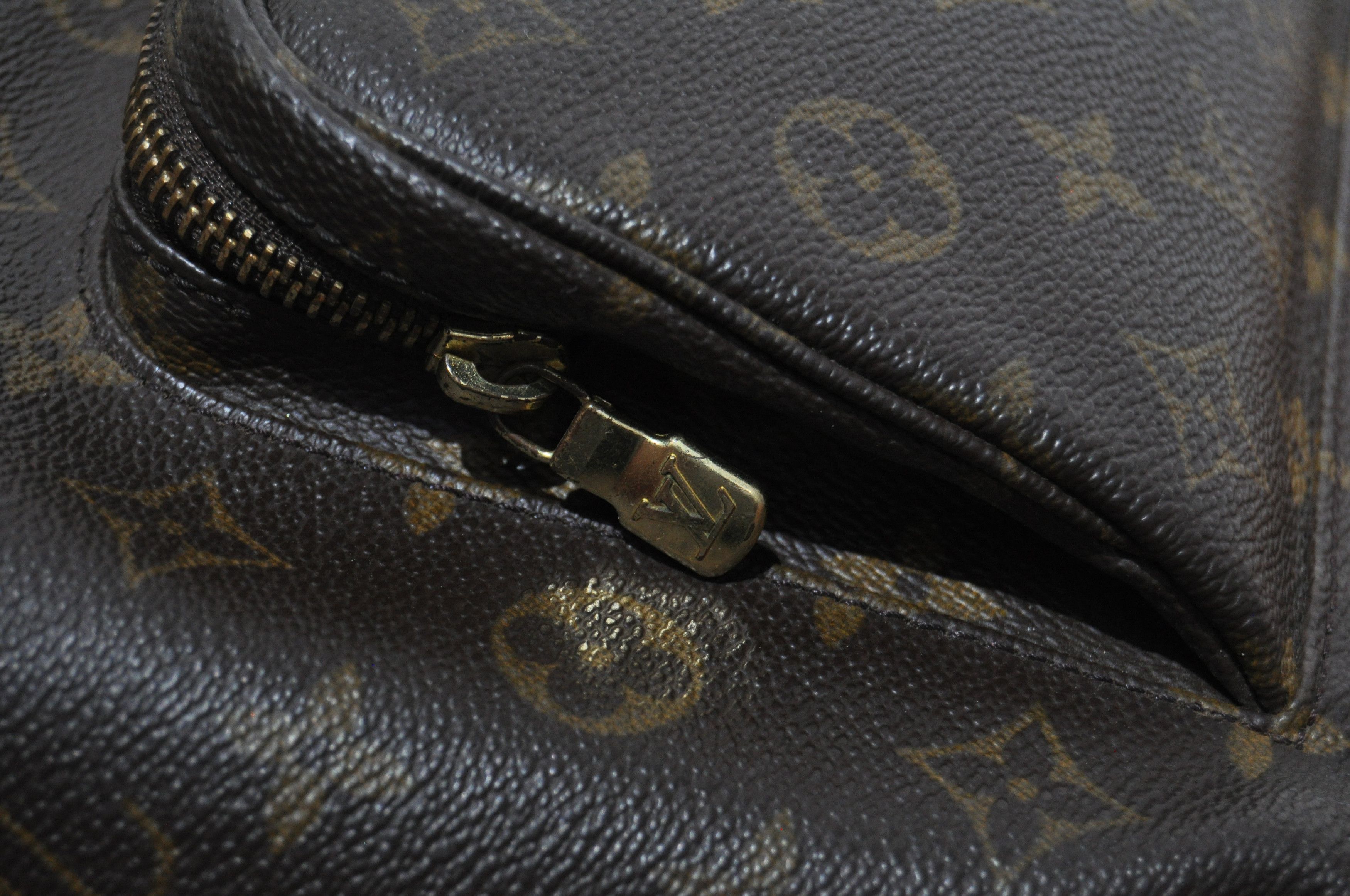 Louis Vuitton Louis Vuitton - 2001 - Monogram Montsouris Size ONE SIZE - 10 Thumbnail