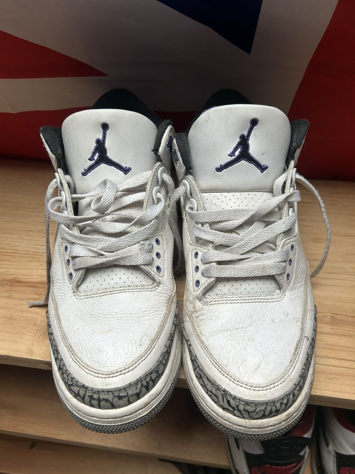 Jordan Brand Jordan 3 Purple Iris Size US 10.5 / EU 43-44 - 2 Thumbnail