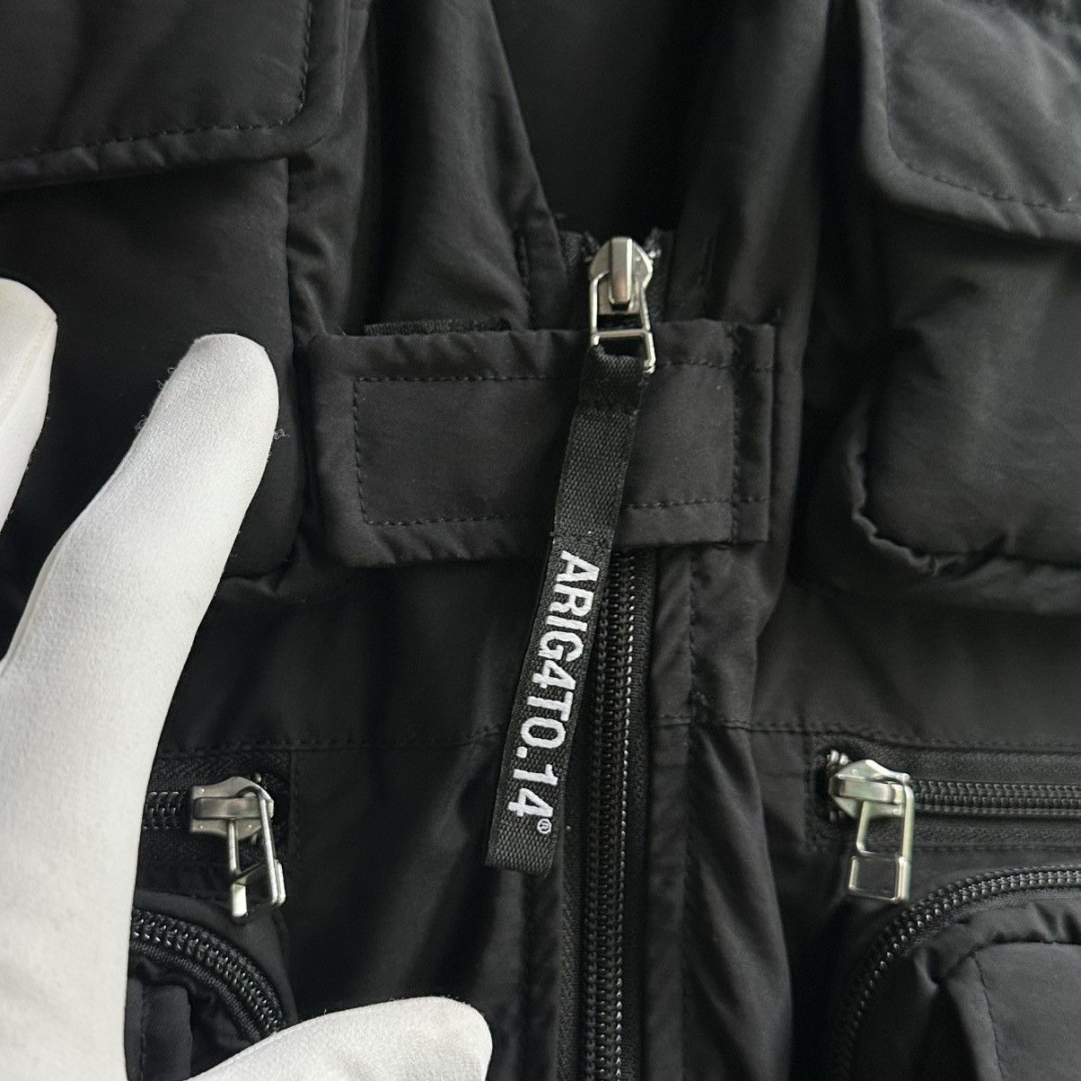 Axel Arigato AXEL ARIGATO KENT MULTI TACTICAL VEST BLACK SIZE M Size US M / EU 48-50 / 2 - 5 Thumbnail