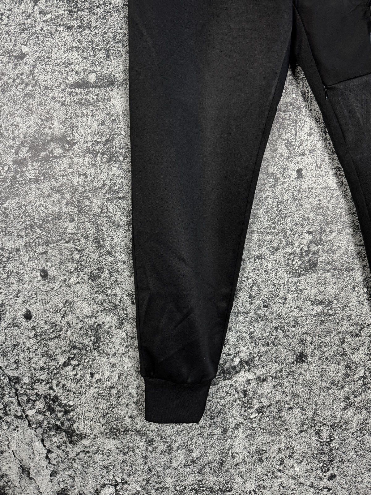 Hoodrich Men’s Hoodrich Track Pants Streetwear Vintage Black Size L Size US 36 / EU 52 - 4 Thumbnail