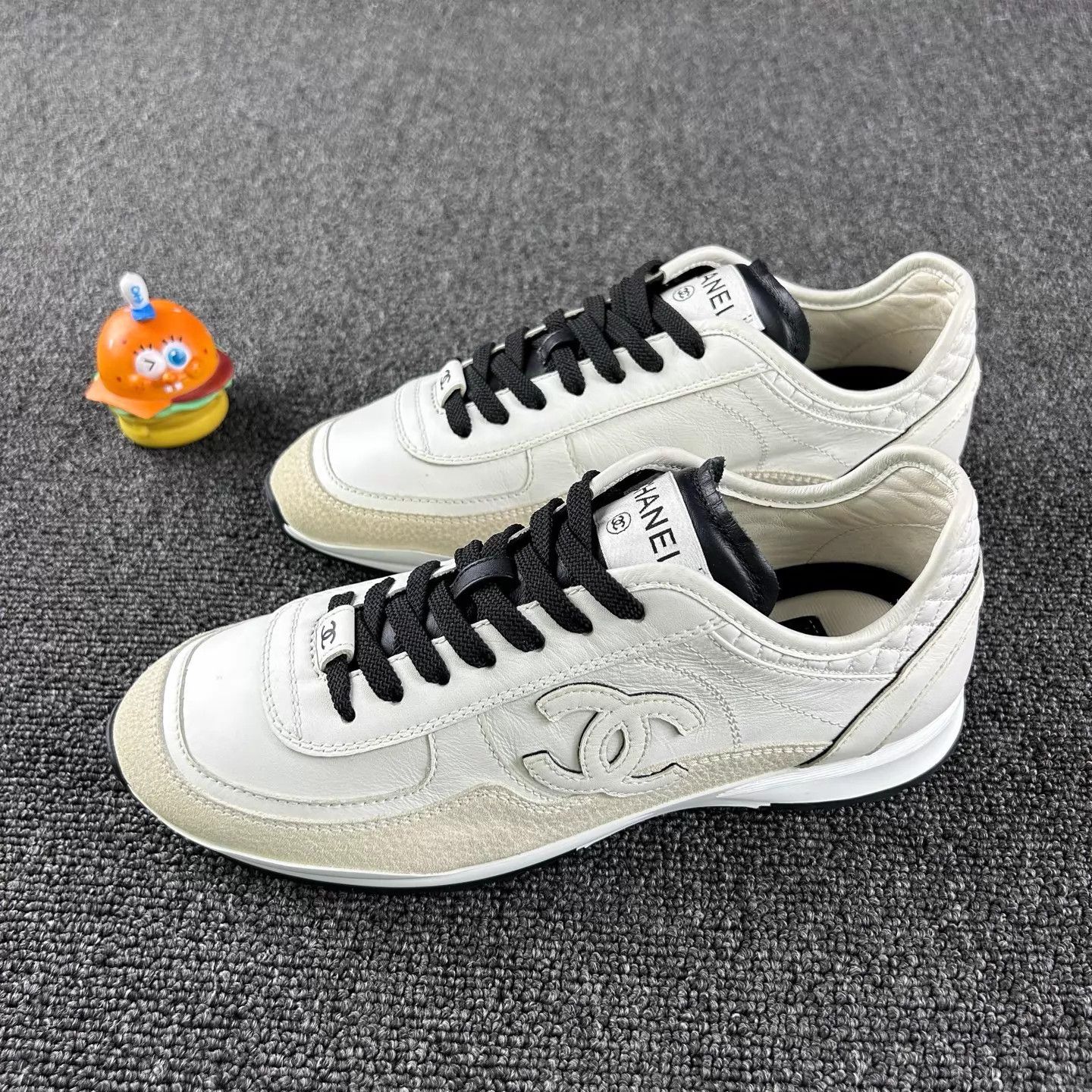 Chanel Chanel 25P White Leather Training Shoe 37 Size US 6.5 / IT 36.5 - 1 Thumbnail